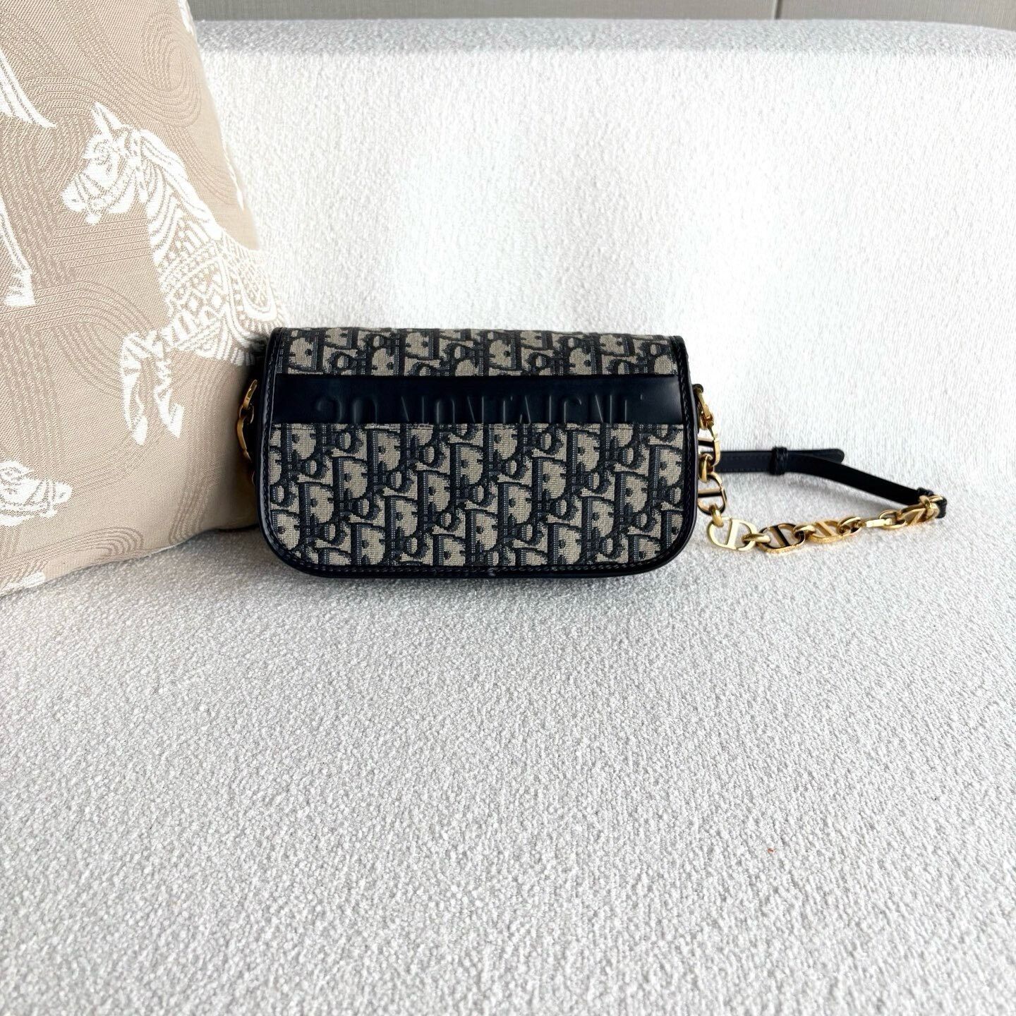 Dior Pre-loved Bag Very good condition Size ONE SIZE - 2 Thumbnail