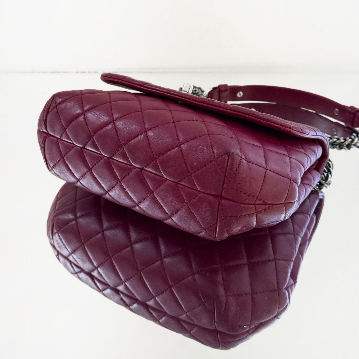 Chanel Pre-loved Bag Very good condition Size ONE SIZE - 5 Thumbnail