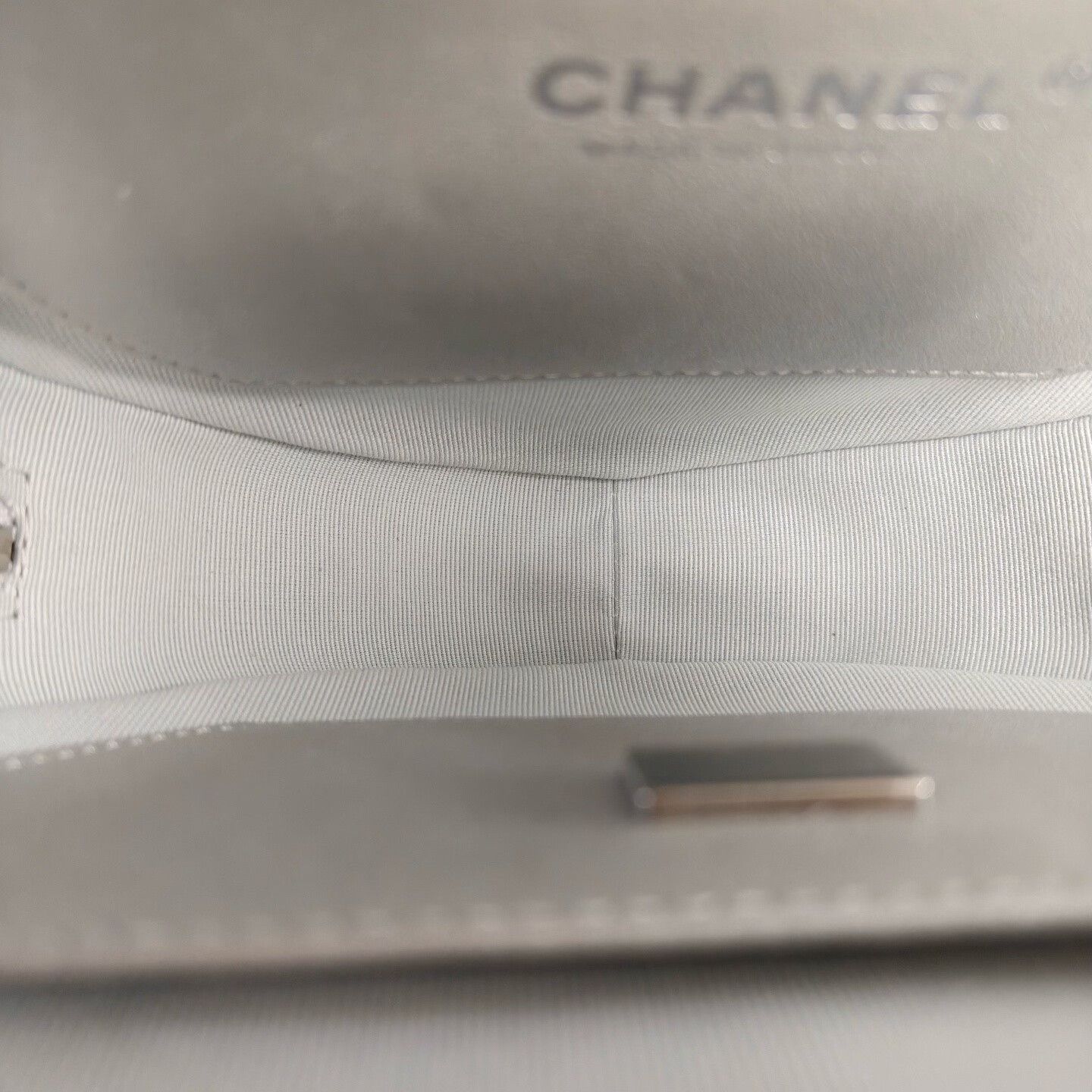 Chanel Pre-loved Bag Very good condition Size ONE SIZE - 7 Thumbnail