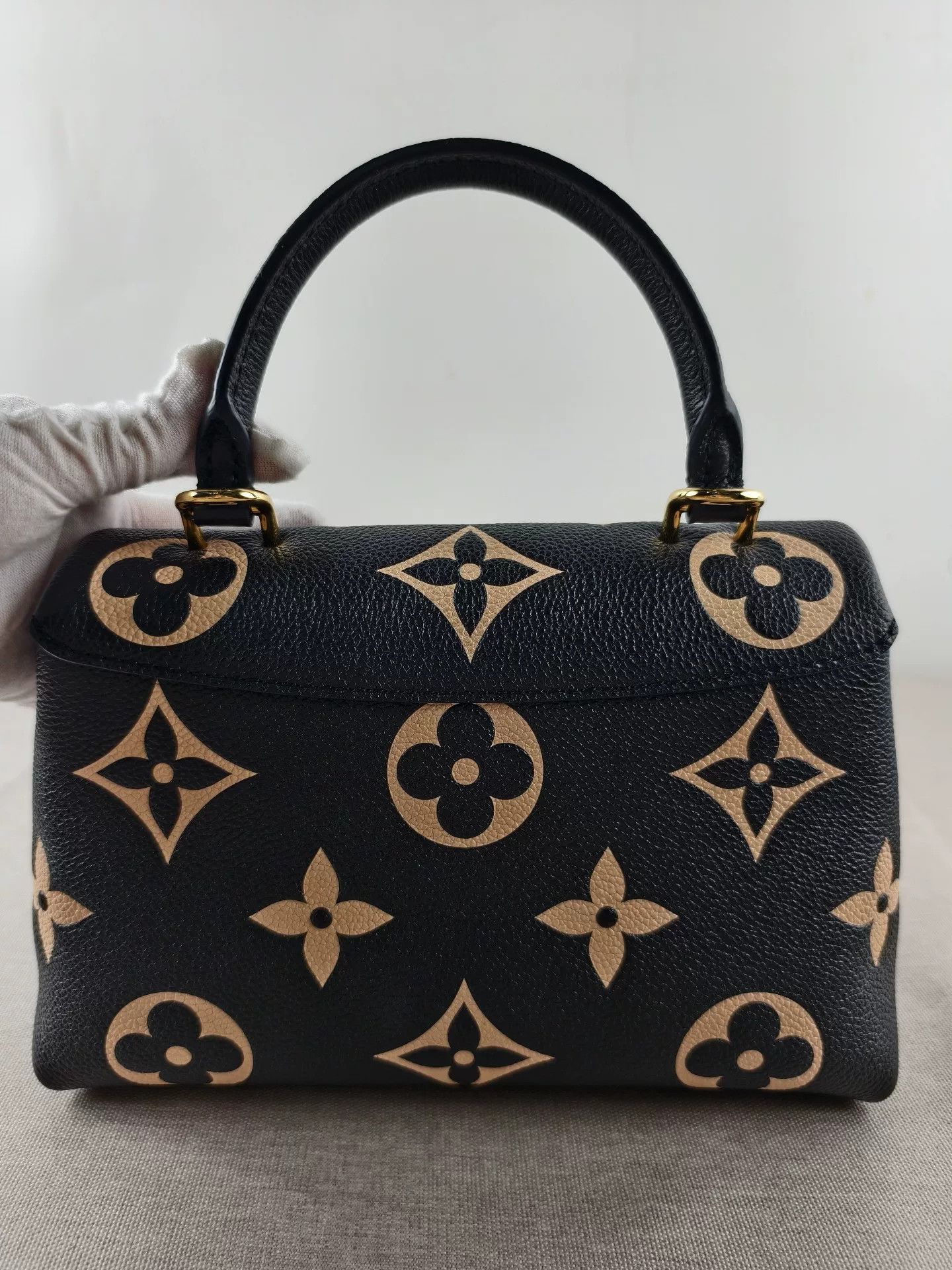 Louis Vuitton Pre-loved Bag Very good condition Size ONE SIZE - 8 Thumbnail