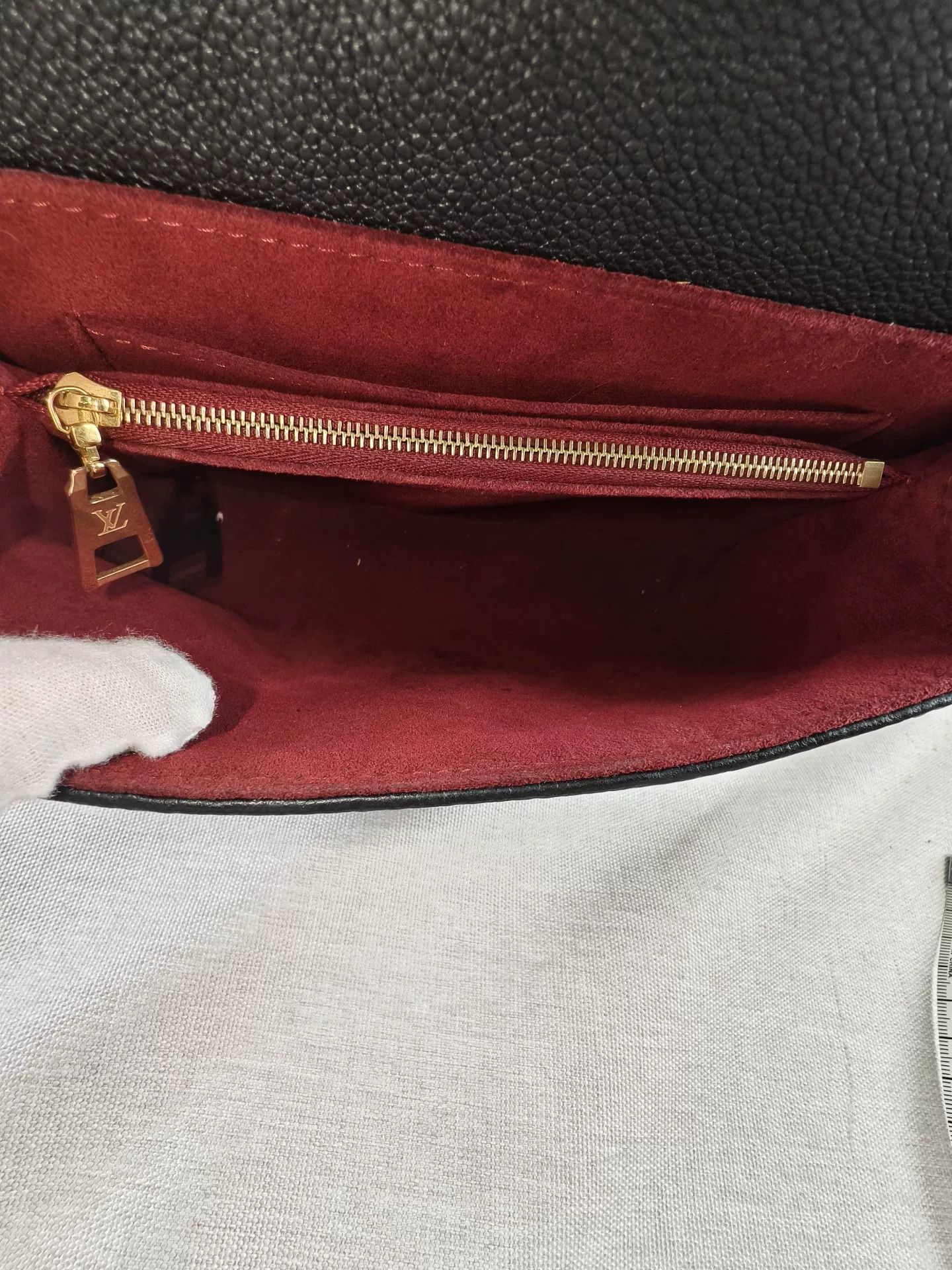 Louis Vuitton Pre-loved Bag Very good condition Size ONE SIZE - 5 Thumbnail