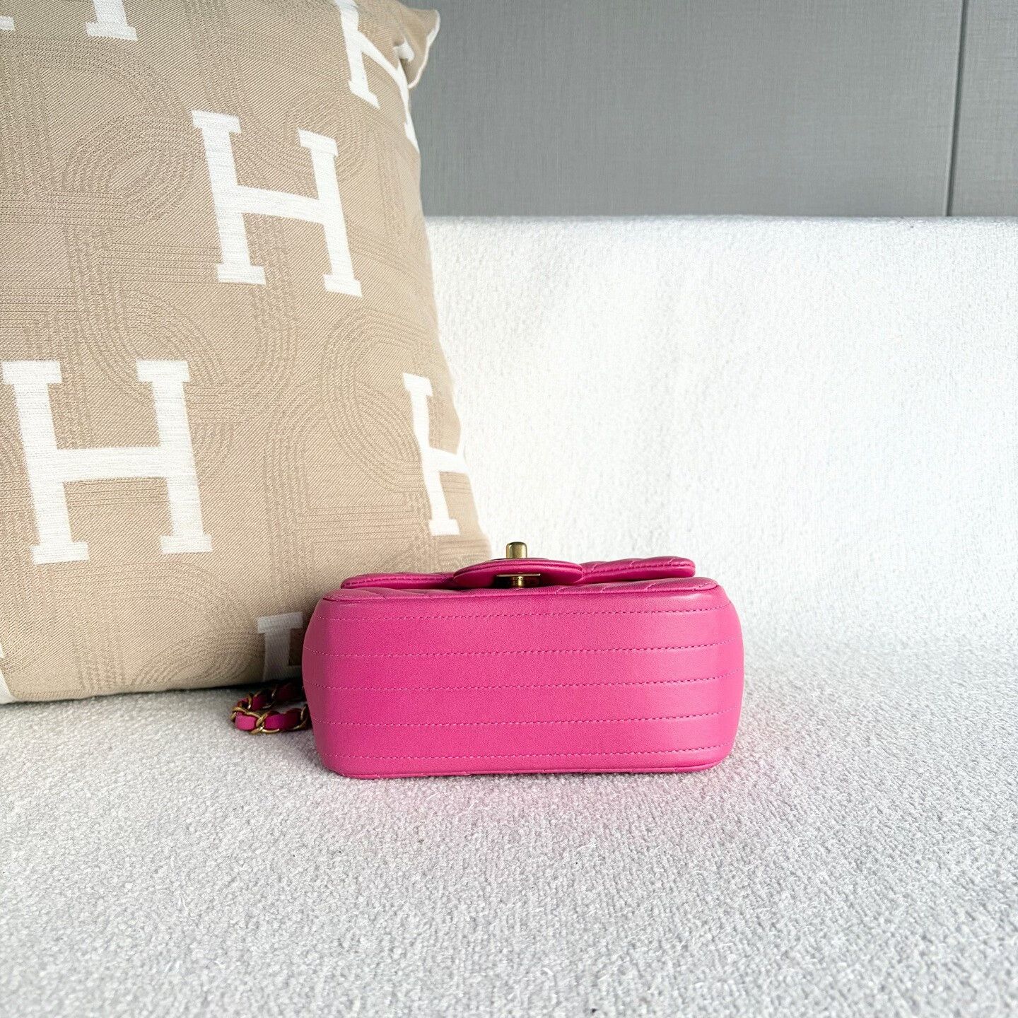 Chanel Pre-loved Bag Very good condition Size ONE SIZE - 5 Thumbnail