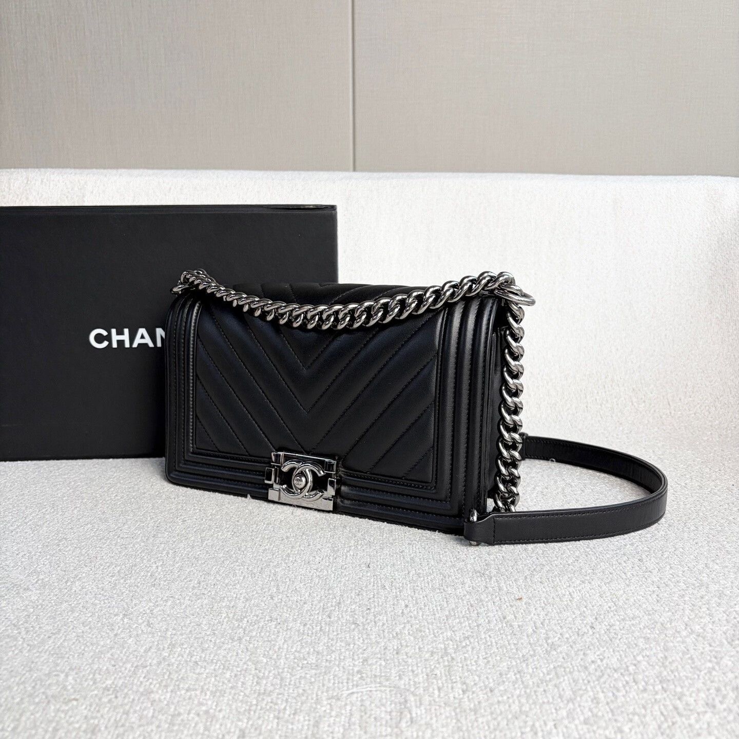 Chanel Pre-loved Bag Very good condition Size ONE SIZE - 4 Thumbnail