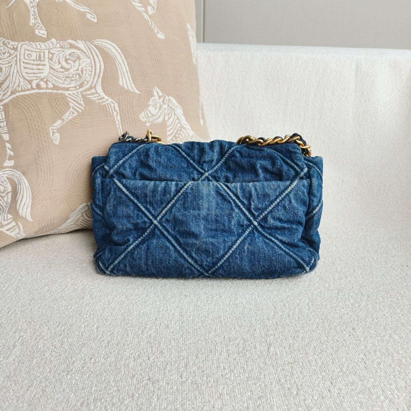 Chanel Pre-loved Bag Very good condition Size ONE SIZE - 3 Thumbnail