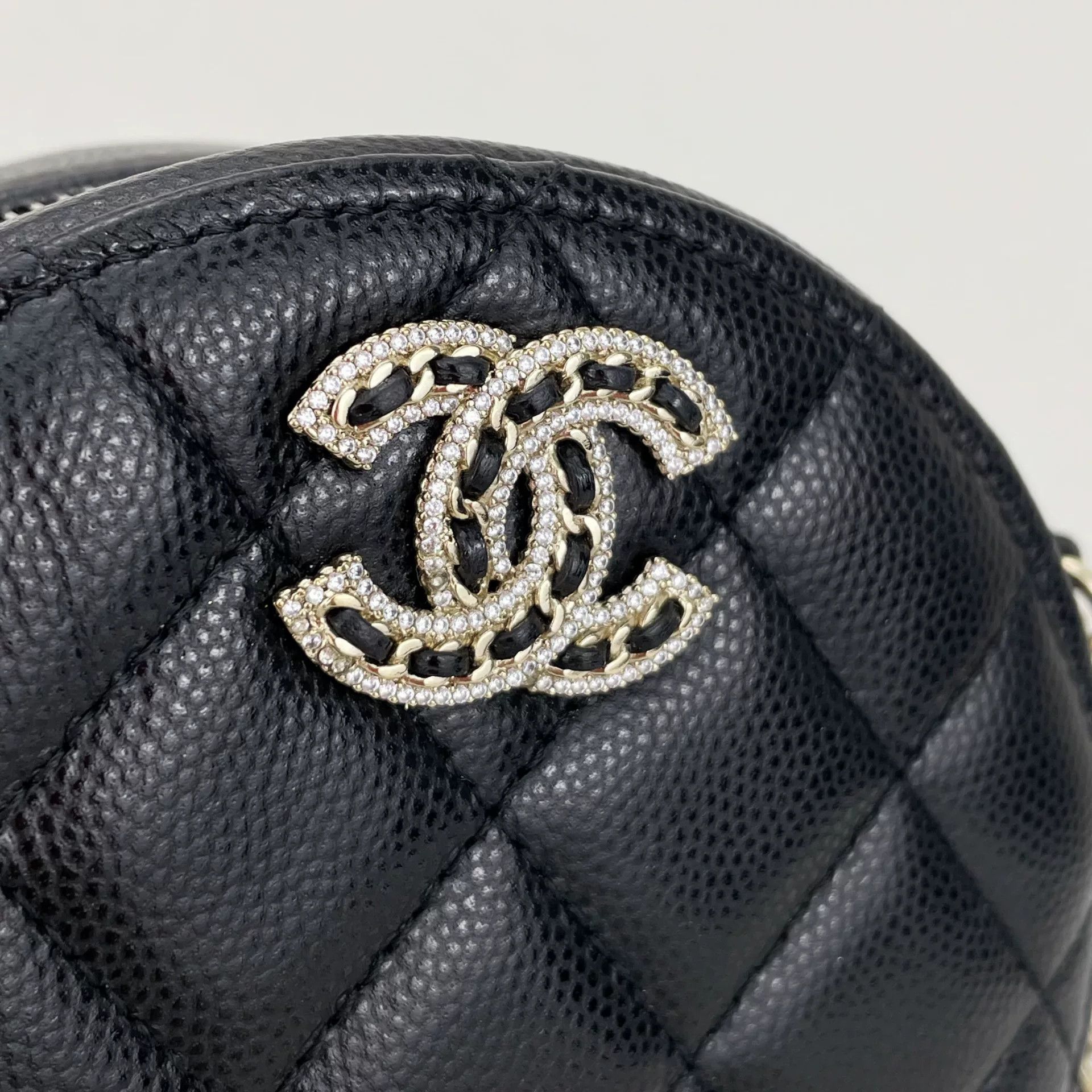 Chanel Pre-loved Bag Very good condition Size ONE SIZE - 9 Thumbnail