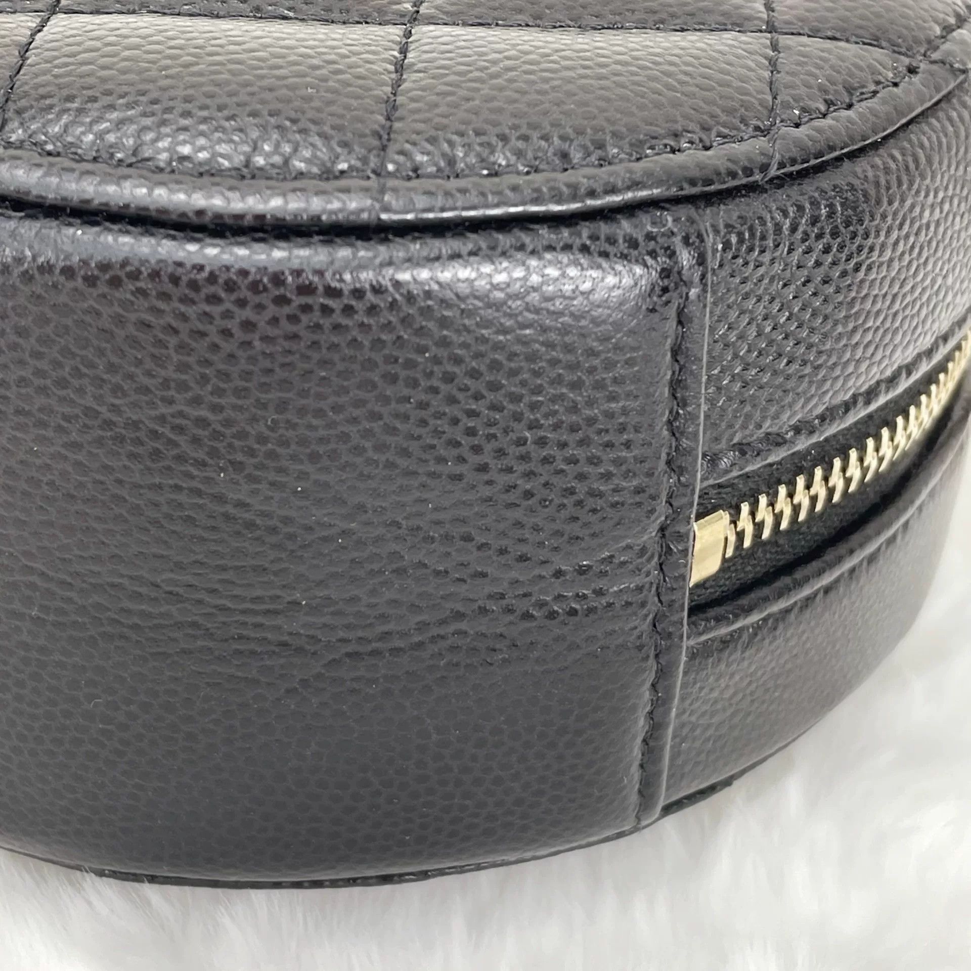 Chanel Pre-loved Bag Very good condition Size ONE SIZE - 6 Thumbnail