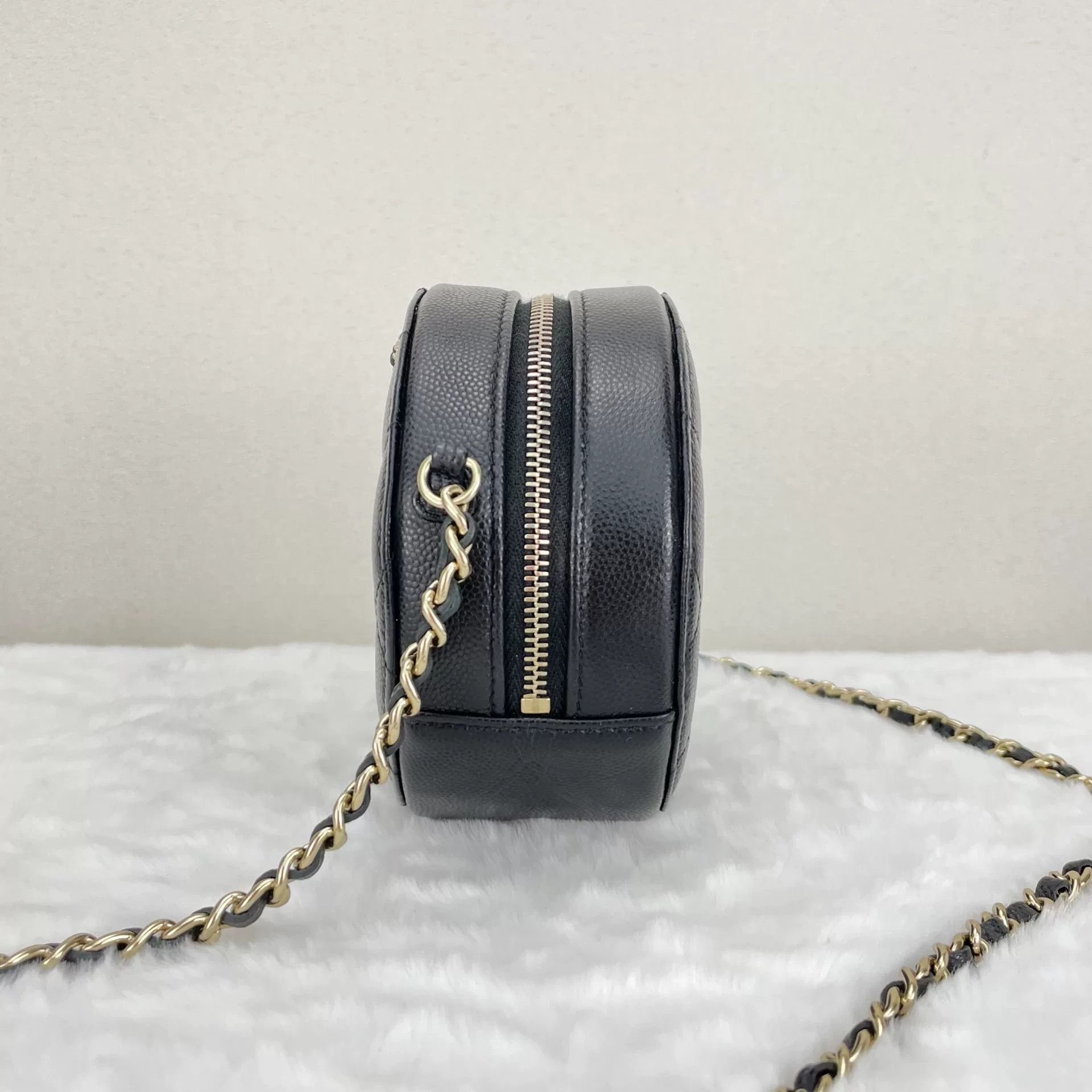 Chanel Pre-loved Bag Very good condition Size ONE SIZE - 3 Thumbnail