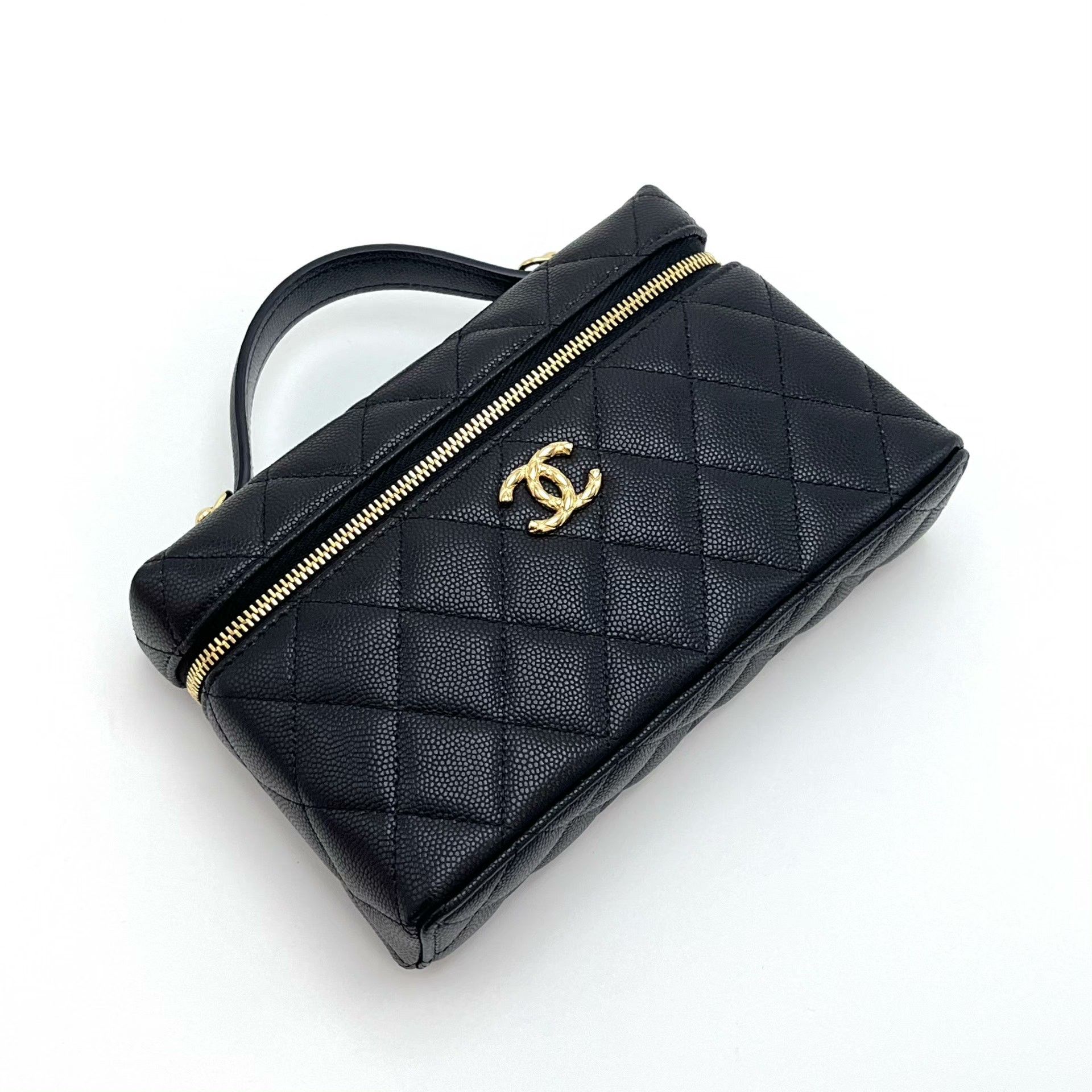 Chanel Pre-loved Bag Very good condition Size ONE SIZE - 3 Thumbnail