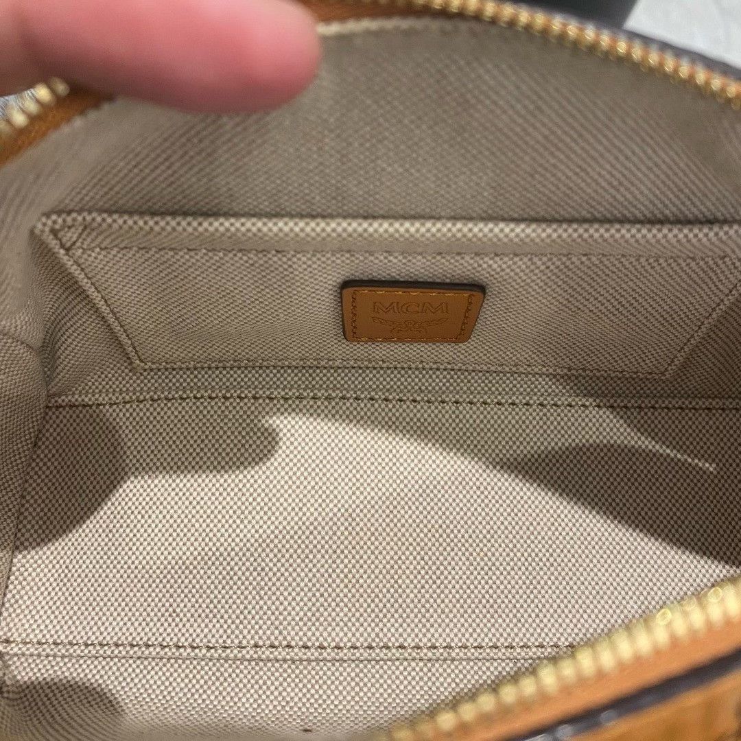 MCM Pre-loved Bag Very good condition Size ONE SIZE - 6 Thumbnail
