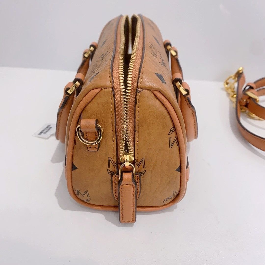 MCM Pre-loved Bag Very good condition Size ONE SIZE - 3 Thumbnail