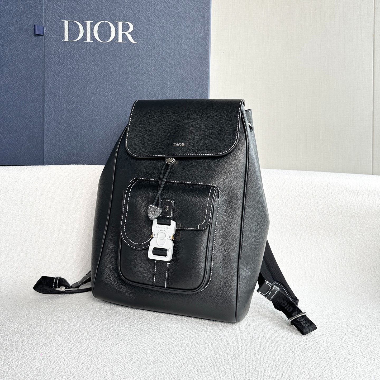 Dior Pre-loved Bag Very good condition Size ONE SIZE - 4 Thumbnail