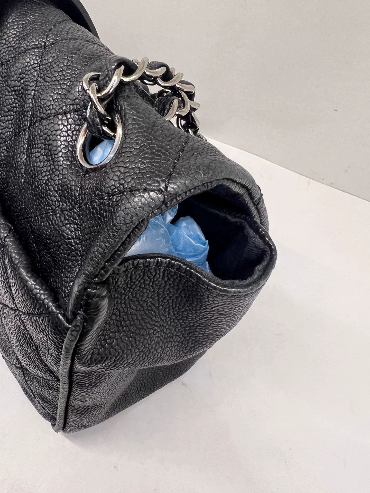 Chanel Pre-loved Bag Very good condition Size ONE SIZE - 8 Thumbnail