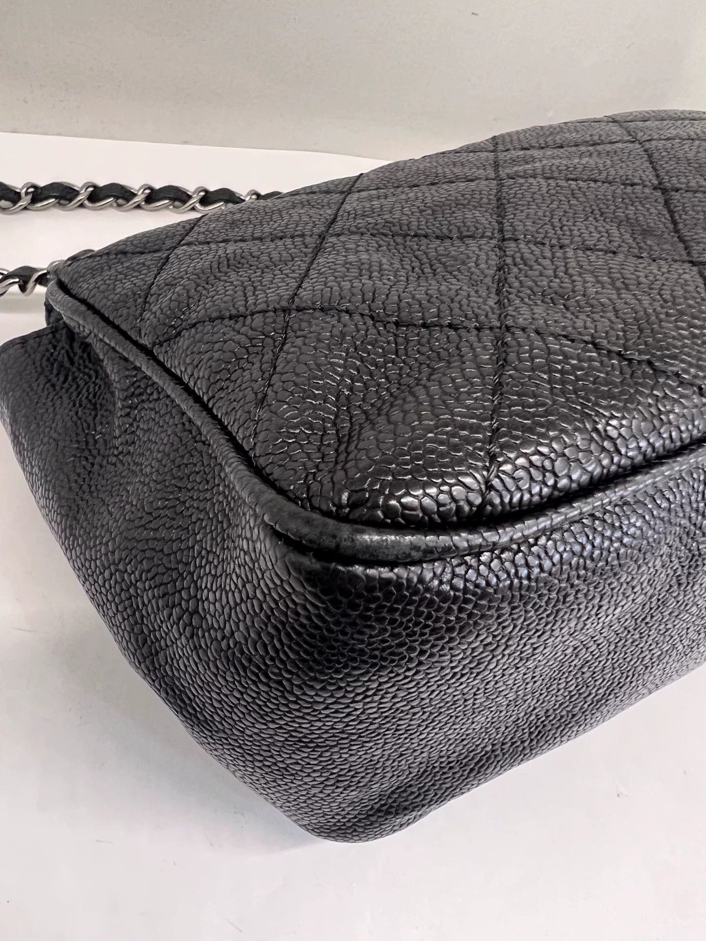 Chanel Pre-loved Bag Very good condition Size ONE SIZE - 7 Thumbnail