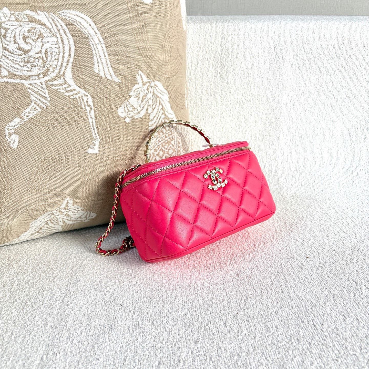 Chanel Pre-loved Bag Very good condition Size ONE SIZE - 6 Thumbnail