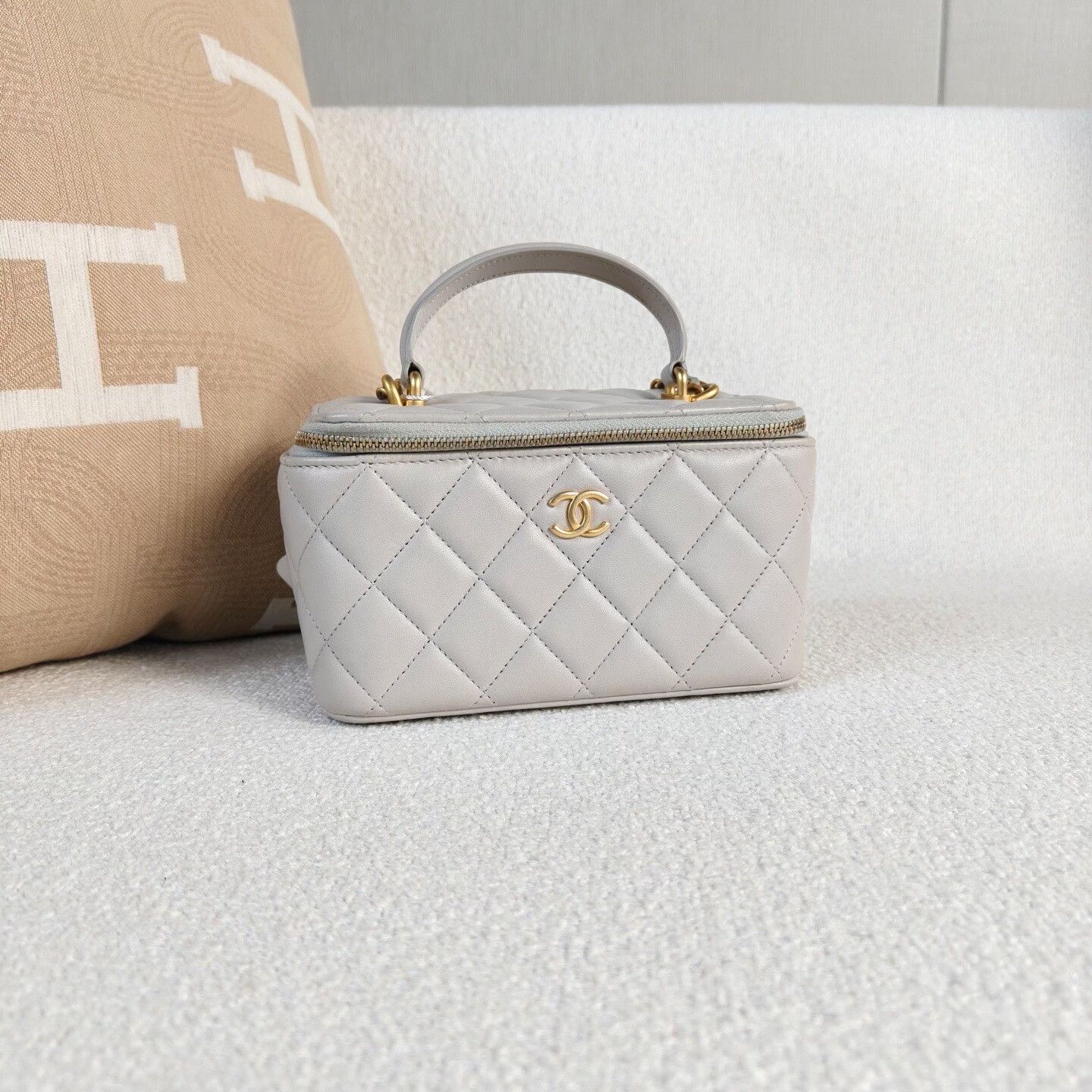 Chanel Pre-loved Bag Very good condition Size ONE SIZE - 6 Thumbnail