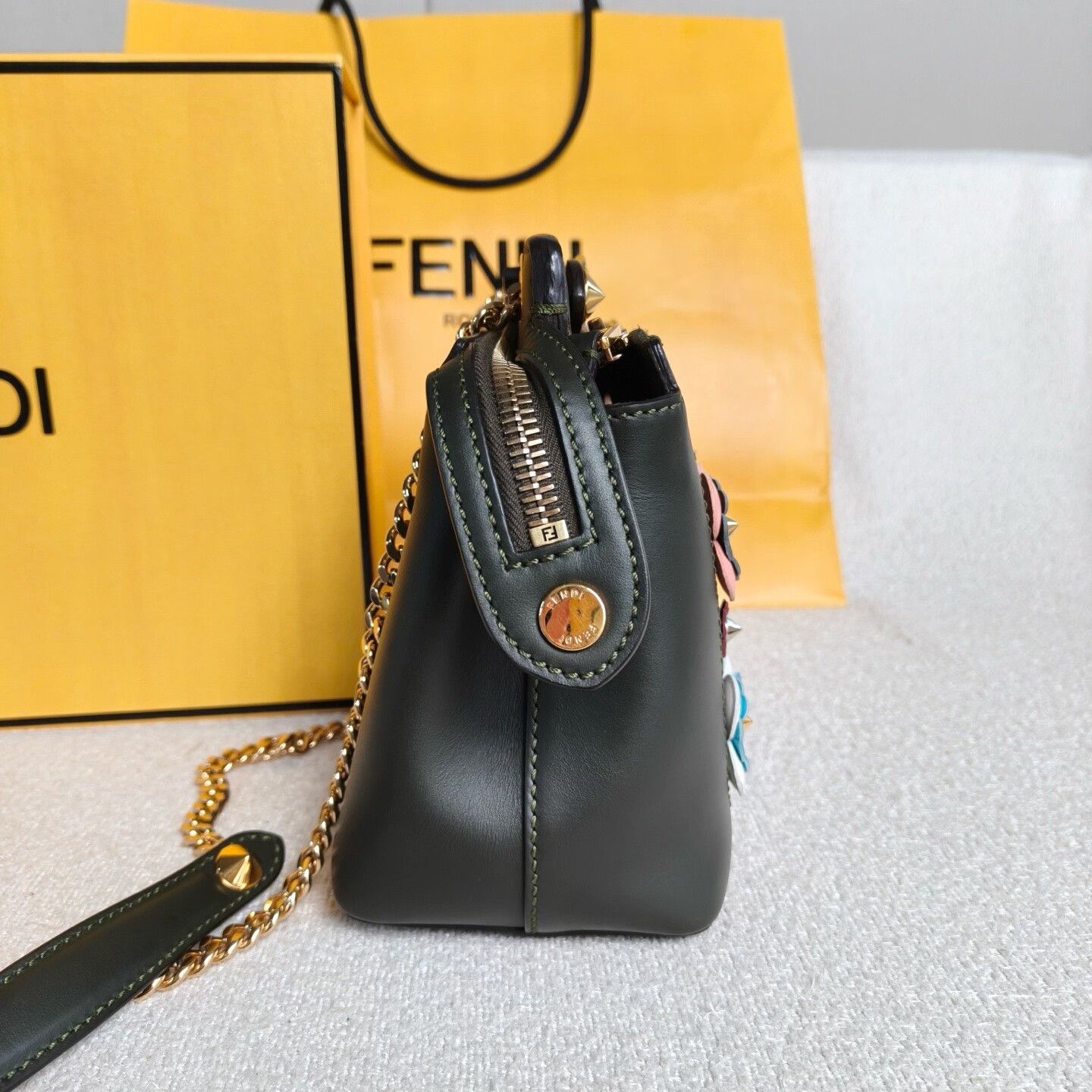 Fendi Pre-loved Bag Very good condition Size ONE SIZE - 8 Thumbnail