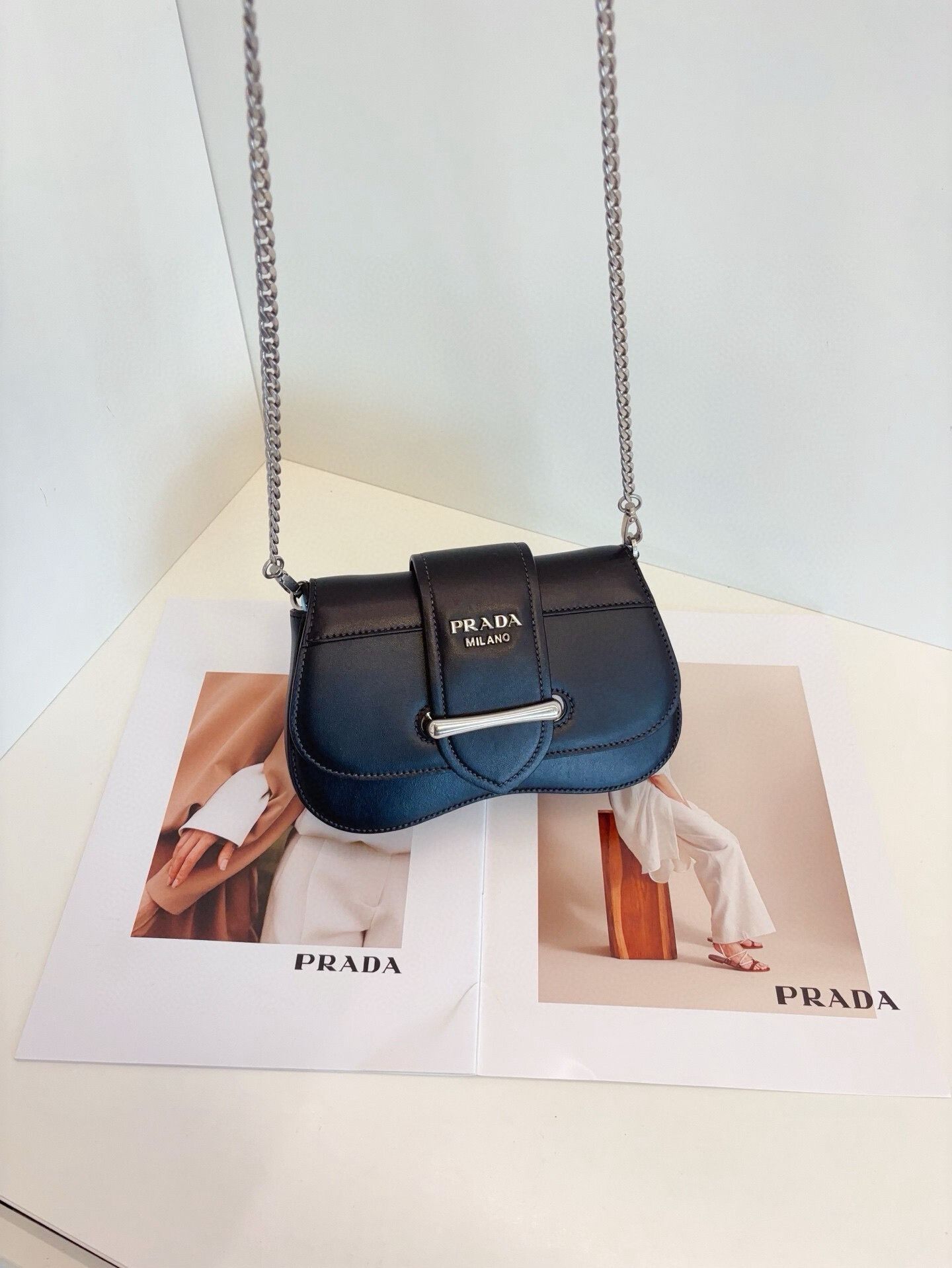 Prada Pre-loved Bag Very good condition Size ONE SIZE - 4 Thumbnail