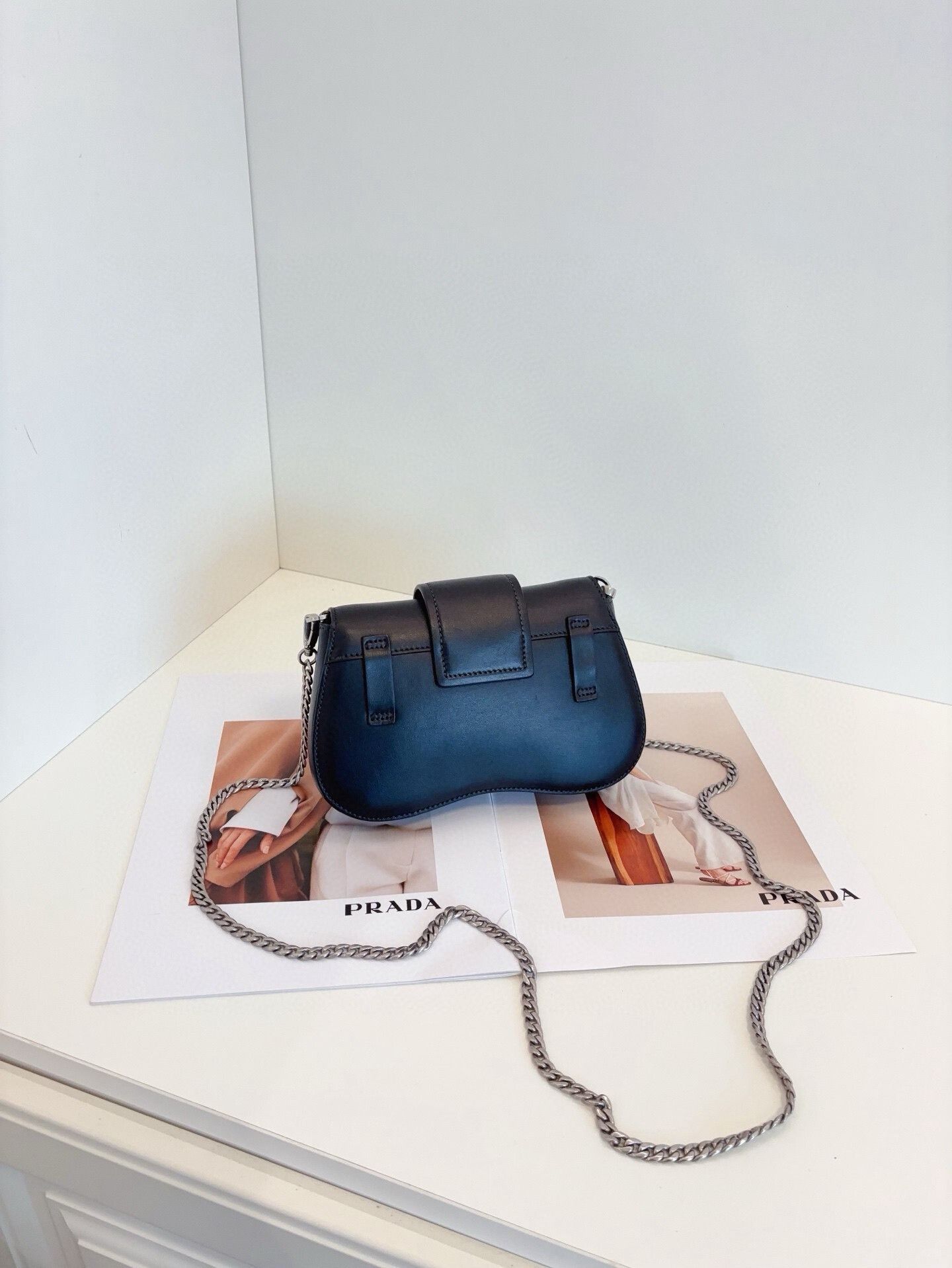 Prada Pre-loved Bag Very good condition Size ONE SIZE - 2 Thumbnail