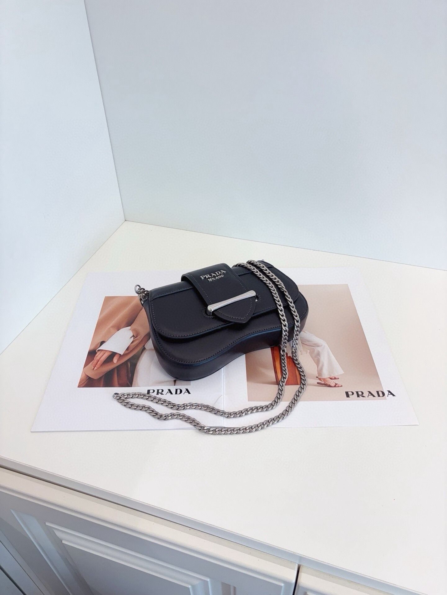 Prada Pre-loved Bag Very good condition Size ONE SIZE - 6 Thumbnail