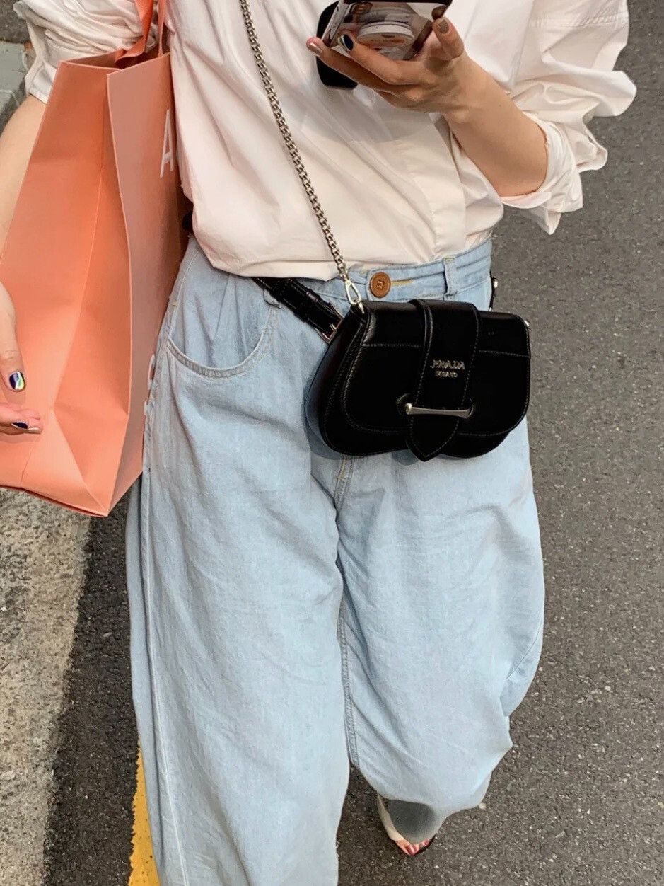 Prada Pre-loved Bag Very good condition Size ONE SIZE - 9 Thumbnail