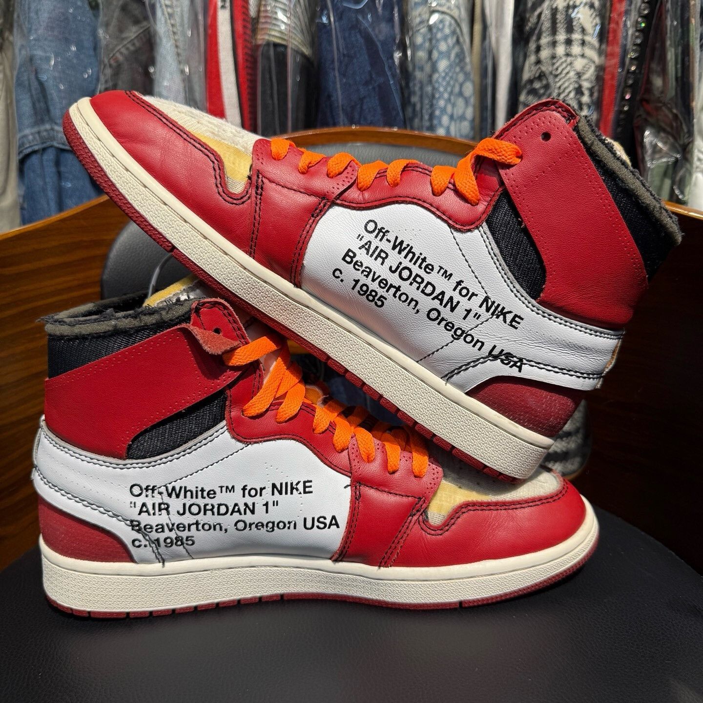 Nike Nike AJ1 Red Lowtop Sneakers 42 Men Size US 9 / EU 42 - 7 Thumbnail