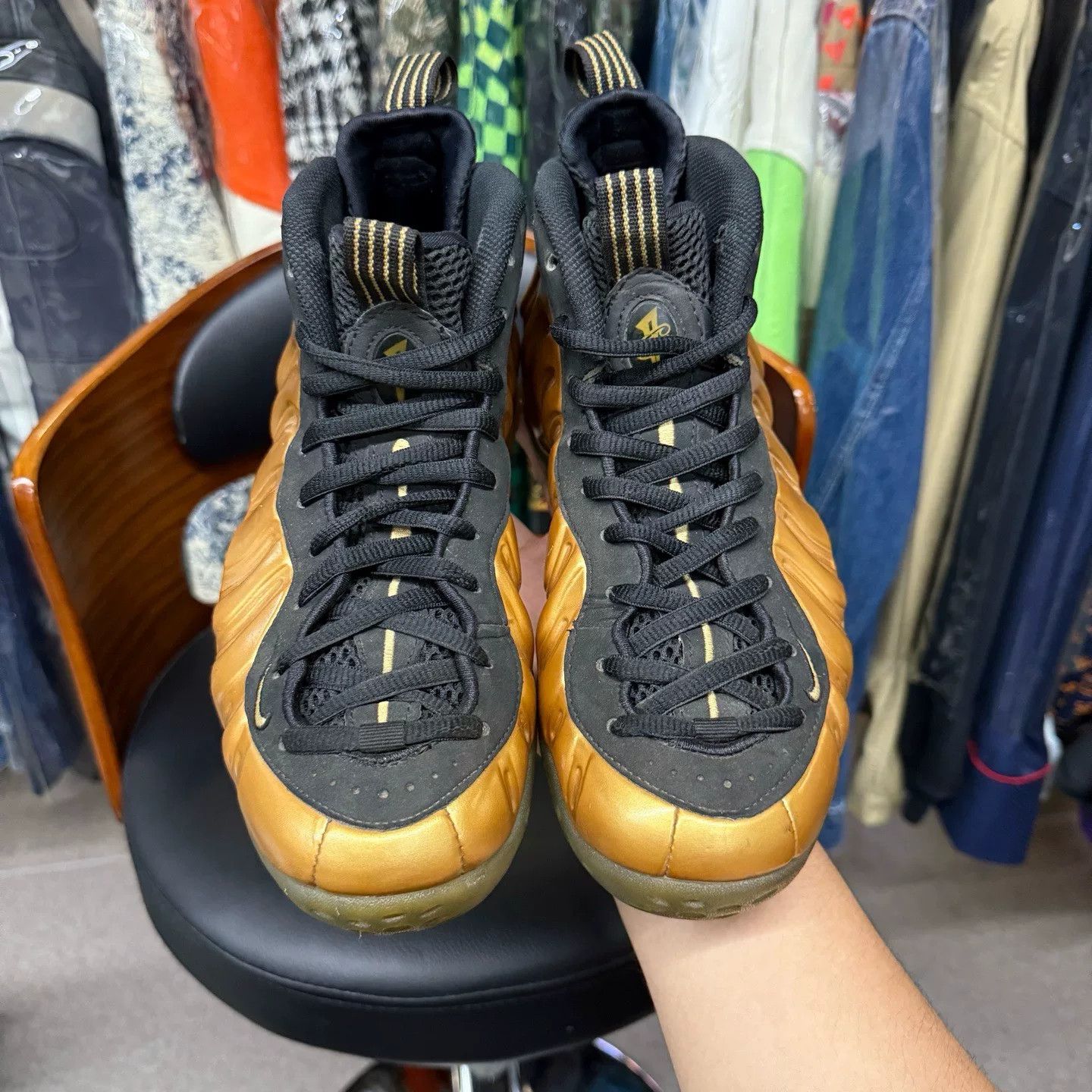 Nike Nike Gold Lowtop Sneakers 41 Men Size US 8.5 / EU 41-42 - 5 Thumbnail