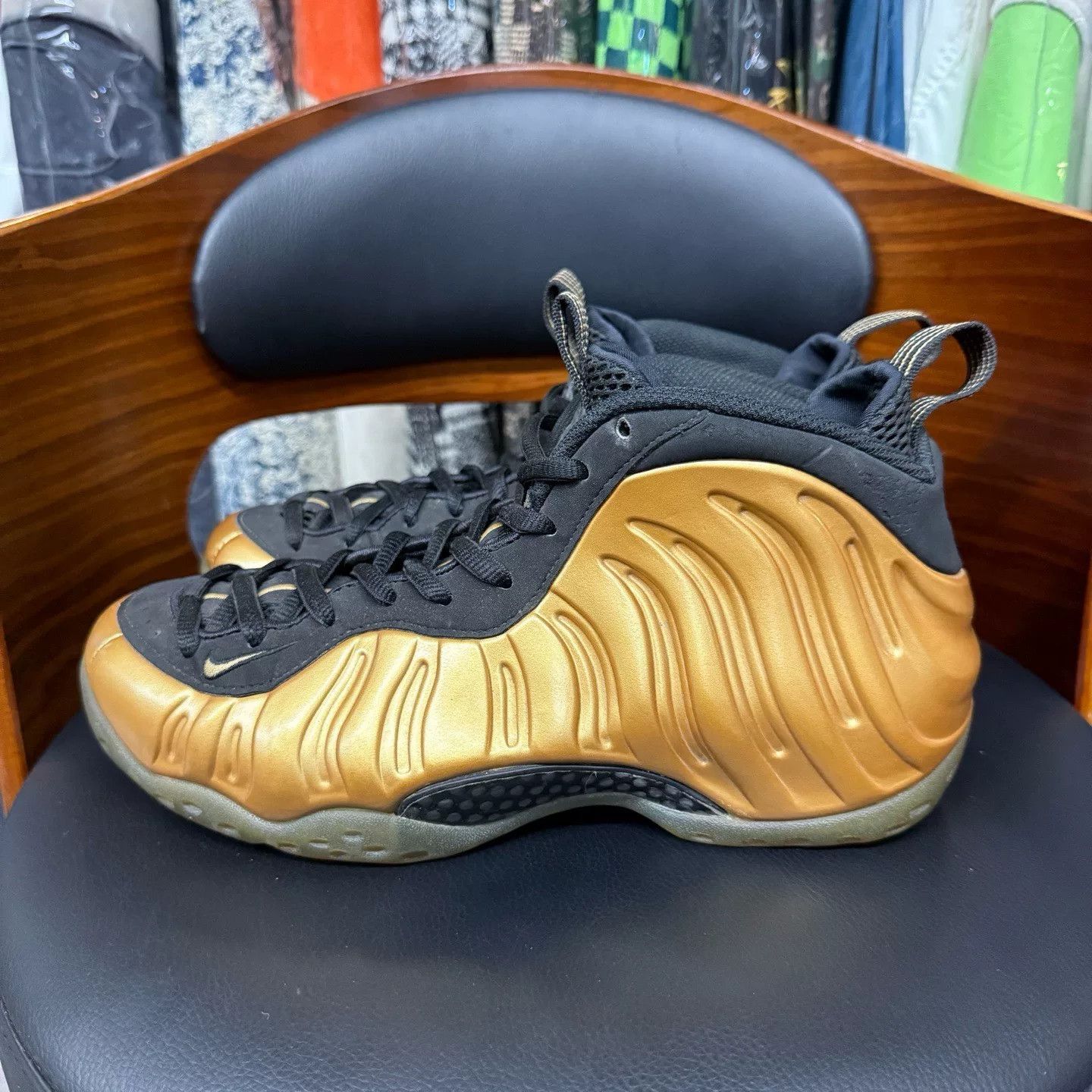 Nike Nike Gold Lowtop Sneakers 41 Men Size US 8.5 / EU 41-42 - 6 Thumbnail