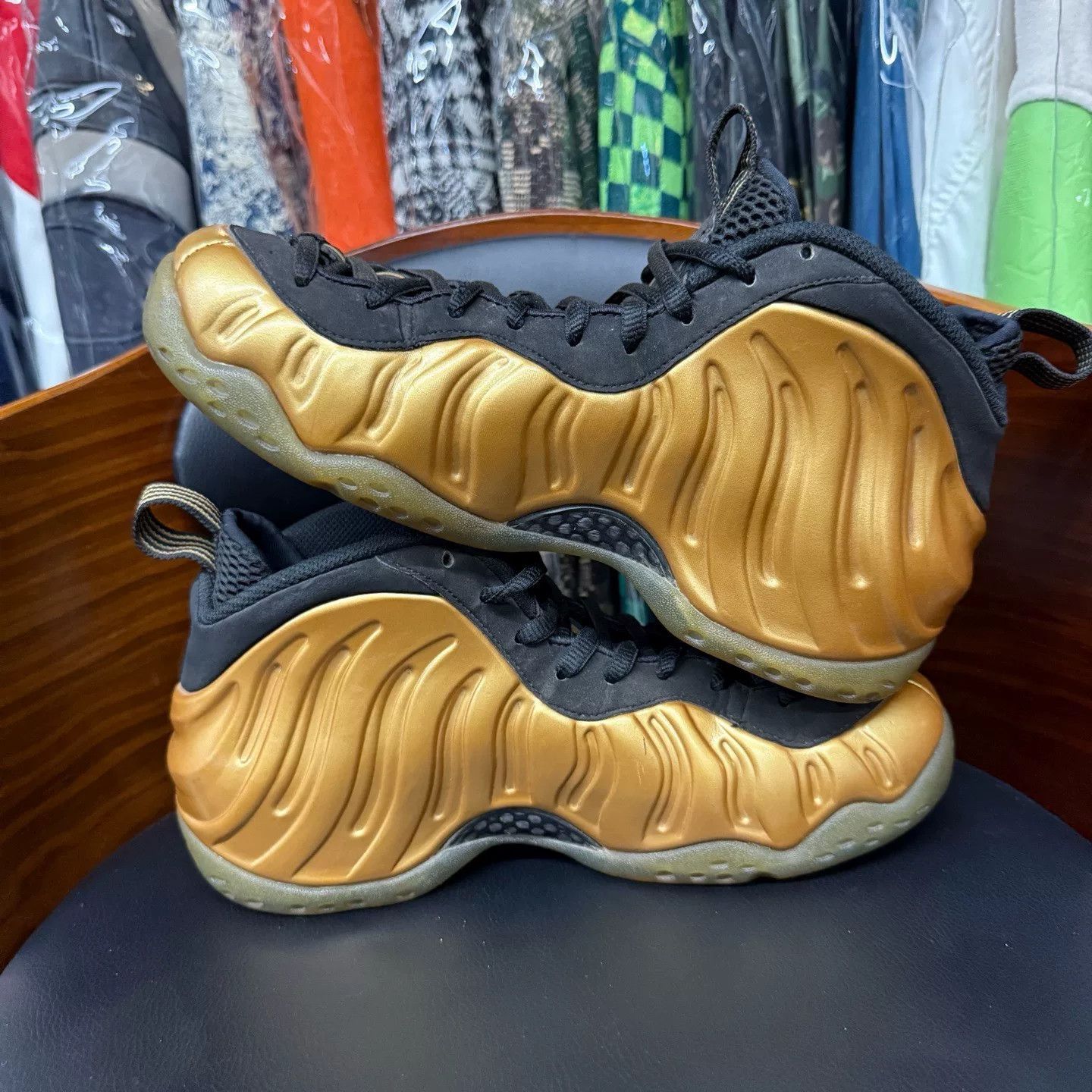 Nike Nike Gold Lowtop Sneakers 41 Men Size US 8.5 / EU 41-42 - 7 Thumbnail