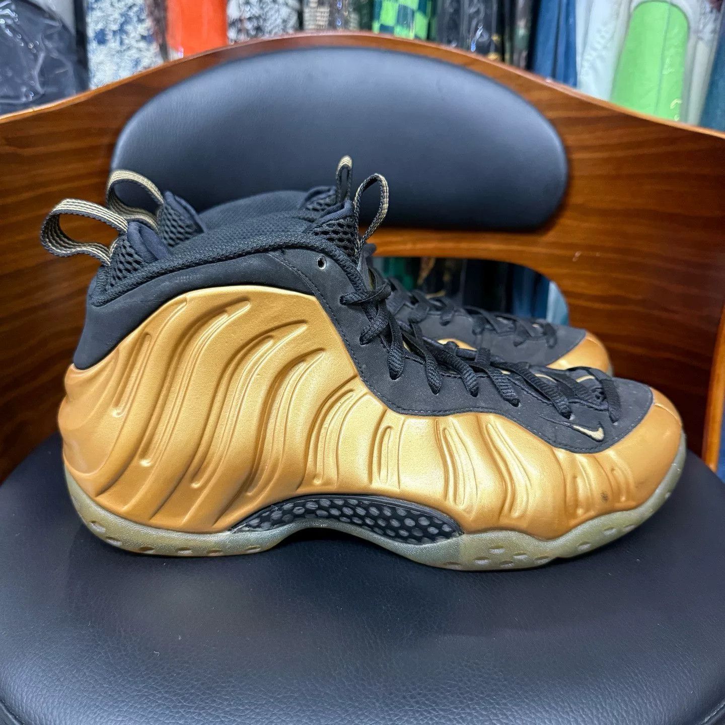 Nike Nike Gold Lowtop Sneakers 41 Men Size US 8.5 / EU 41-42 - 4 Thumbnail