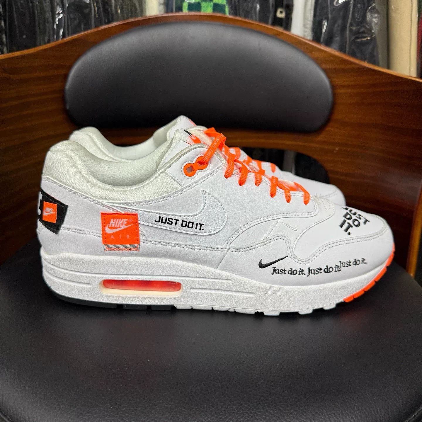Nike Nike MAX1 White Lowtop Sneakers 44 Men Size US 10.5 / EU 43-44 - 4 Thumbnail