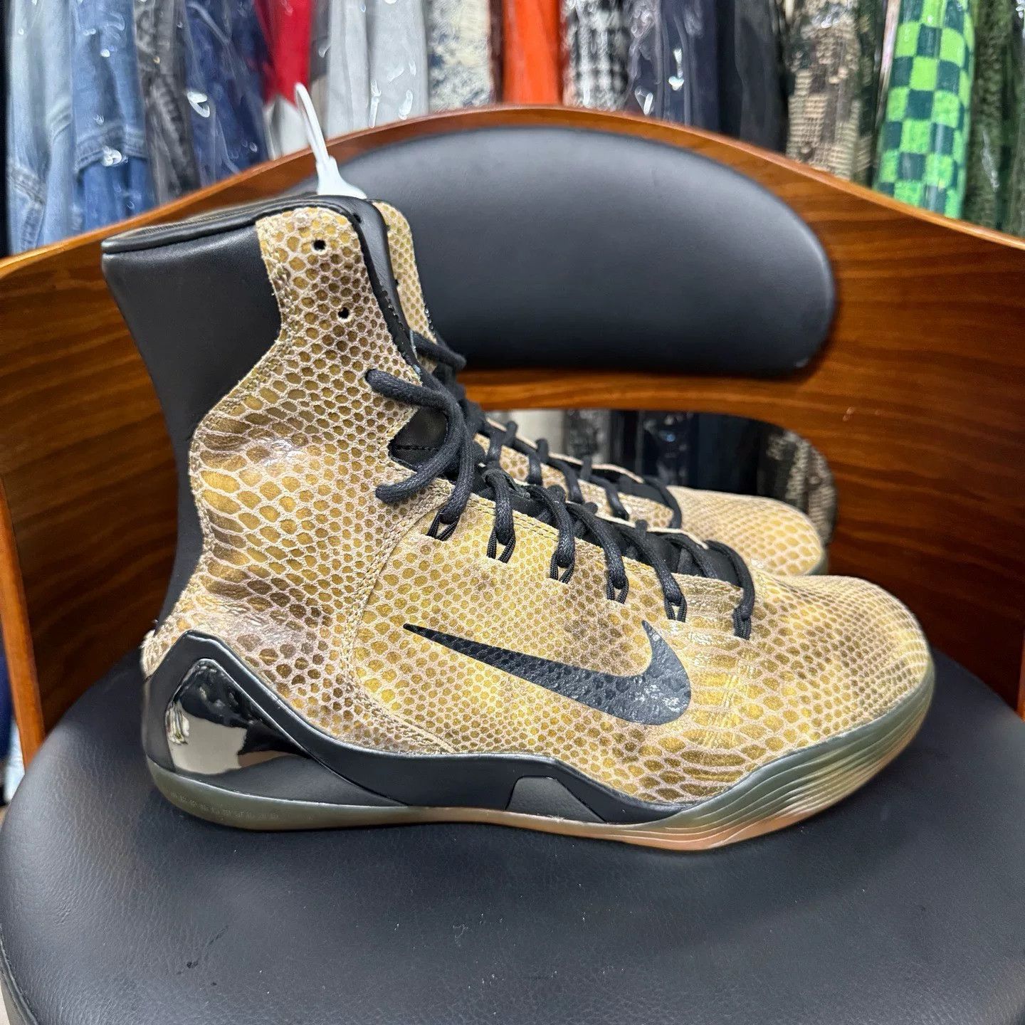 Nike Nike KOBE9 Brown Lowtop Sneakers 41 Men Size US 8.5 / EU 41-42 - 4 Thumbnail