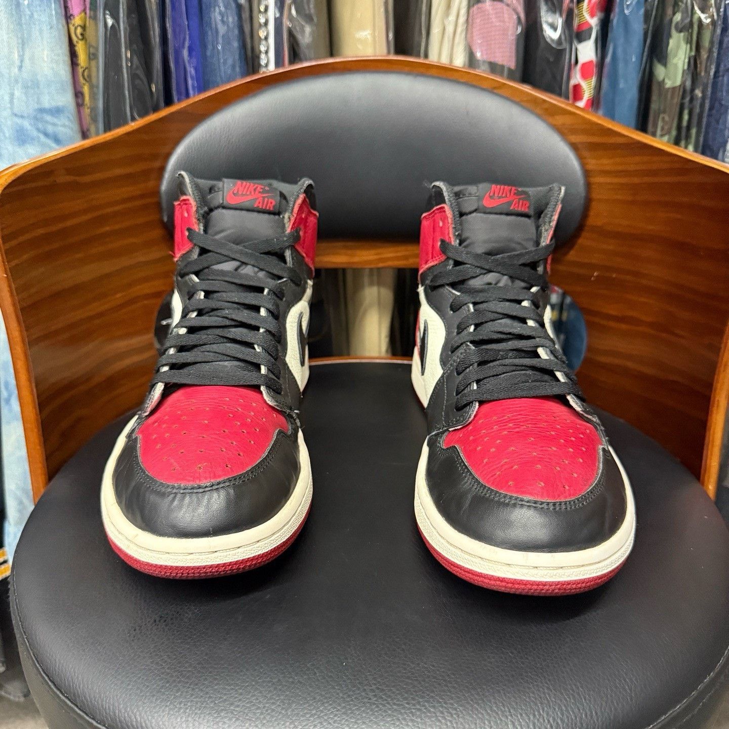 Nike Nike AJ1 Black Lowtop Sneakers 45.5 Men Size US 12 / EU 45 - 2 Thumbnail