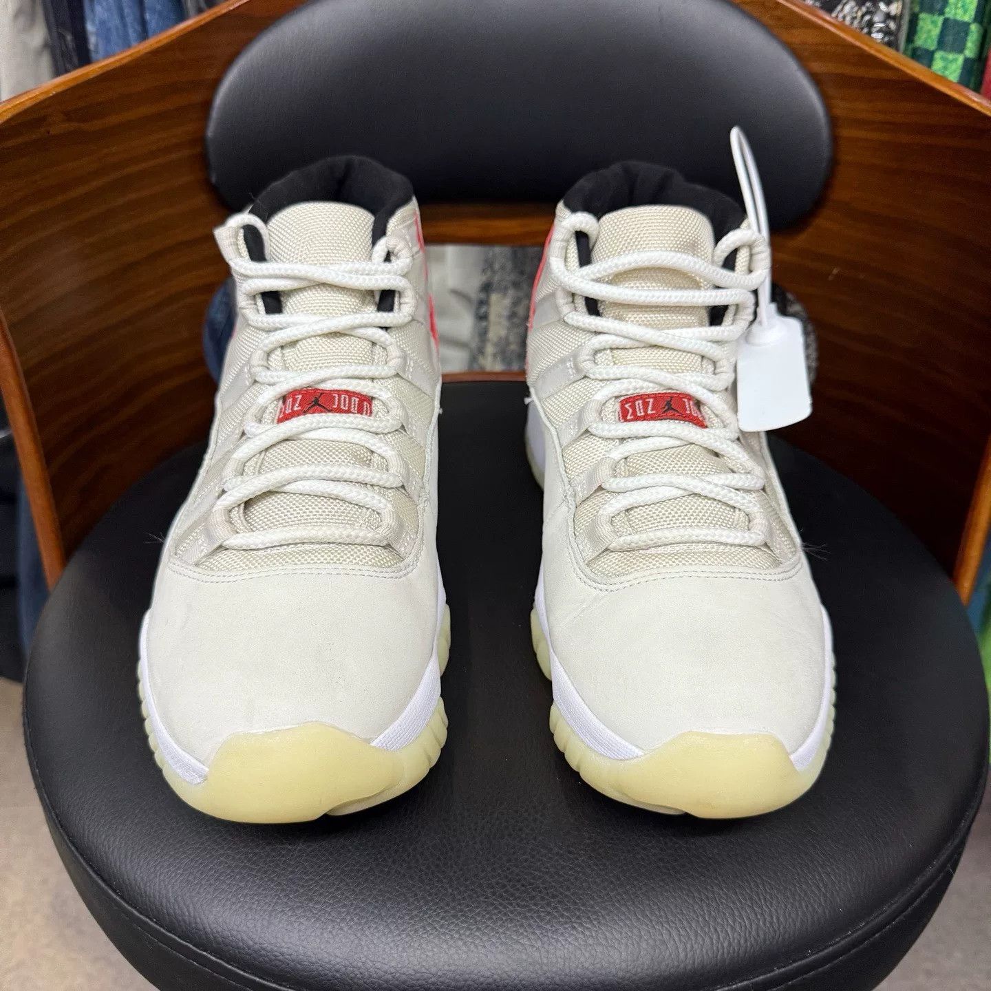 Nike Nike AJ11 Lowtop Sneakers 42.5 Men Size US 9.5 / EU 42-43 - 2 Thumbnail