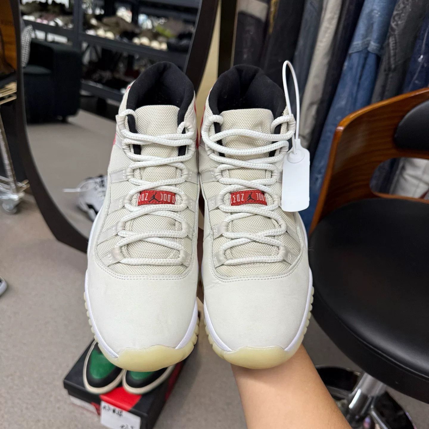 Nike Nike AJ11 Lowtop Sneakers 42.5 Men Size US 9.5 / EU 42-43 - 5 Thumbnail