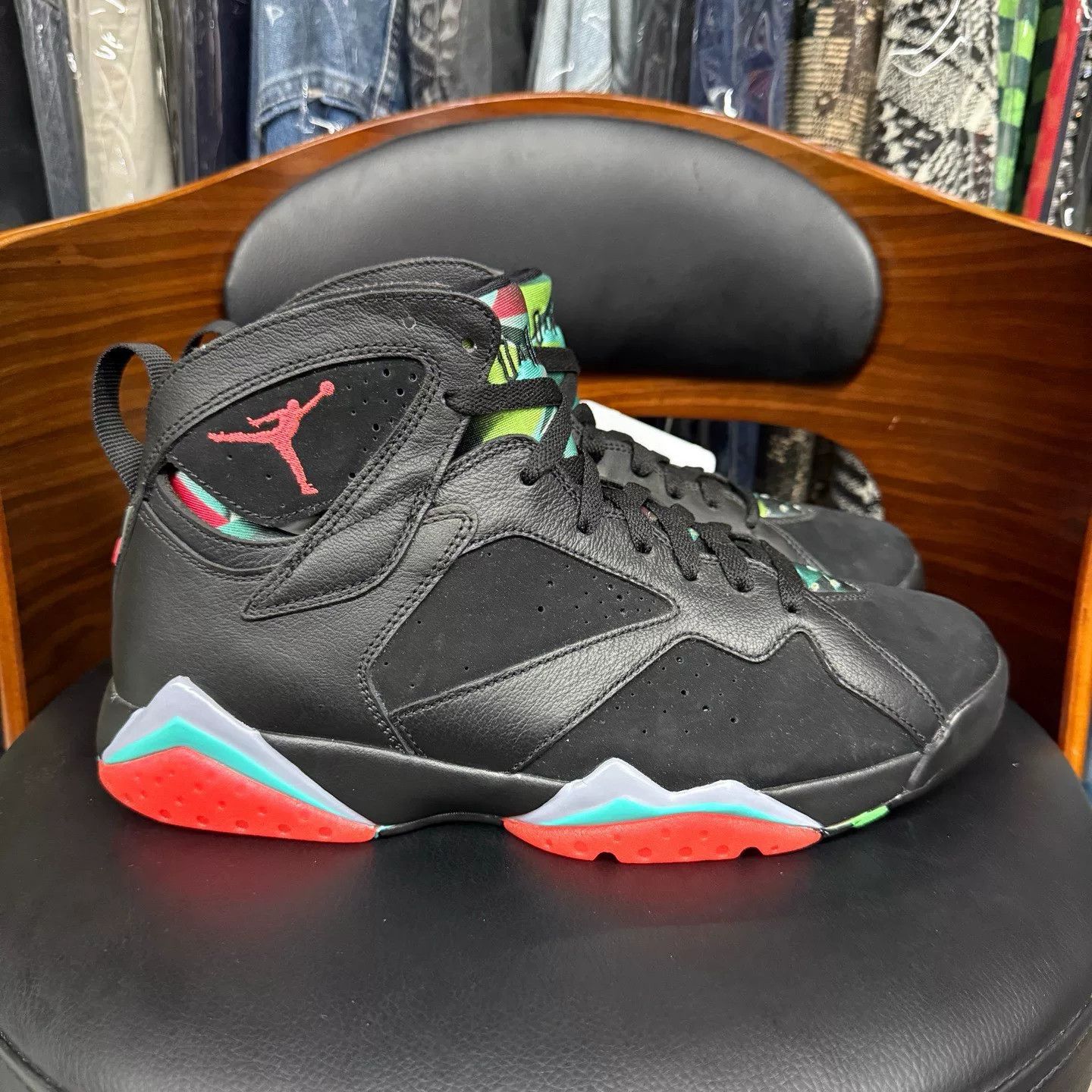 Nike Nike AJ7 Black Lowtop Sneakers 43 Men Size US 10 / EU 43 - 4 Thumbnail