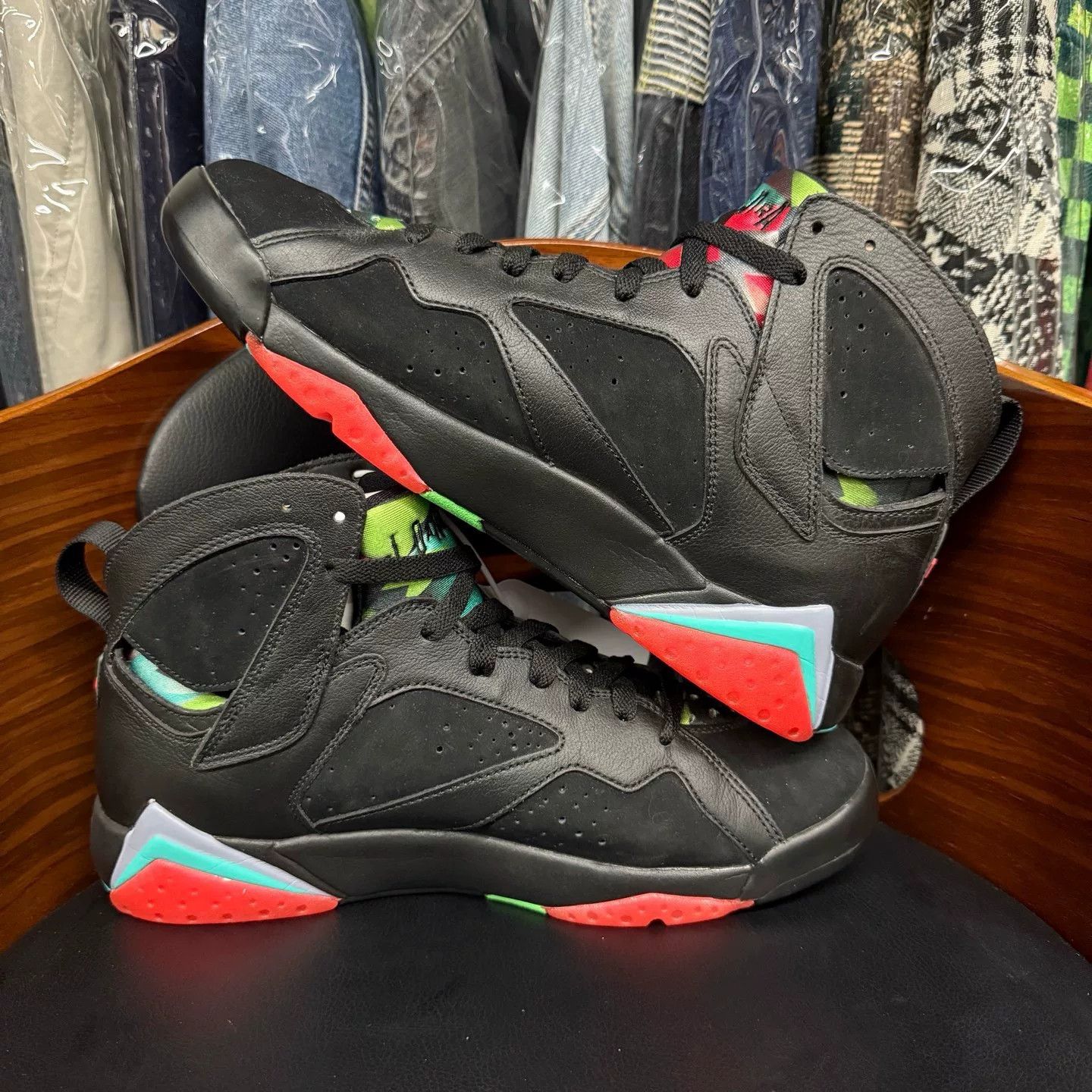 Nike Nike AJ7 Black Lowtop Sneakers 43 Men Size US 10 / EU 43 - 7 Thumbnail