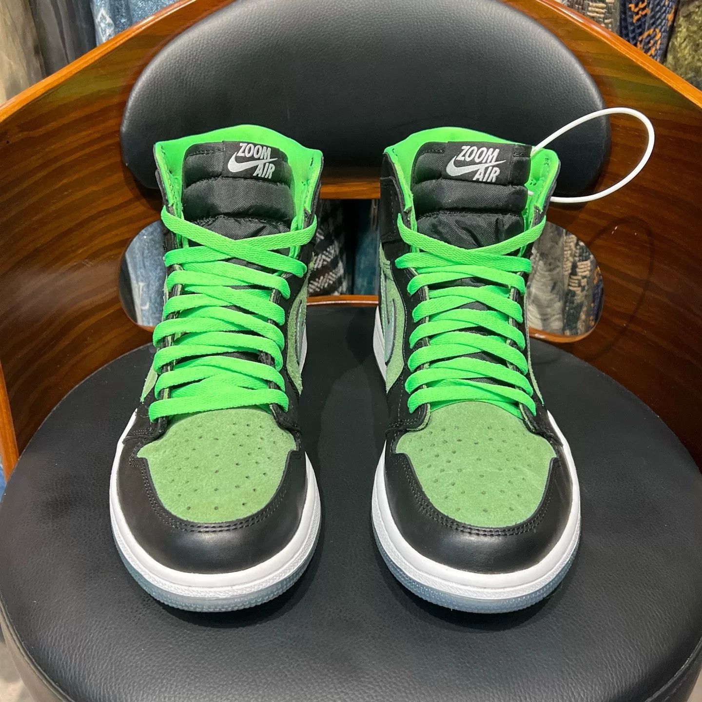 Nike Nike AJ1 Green Lowtop Sneakers 44 Men Size US 10.5 / EU 43-44 - 2 Thumbnail