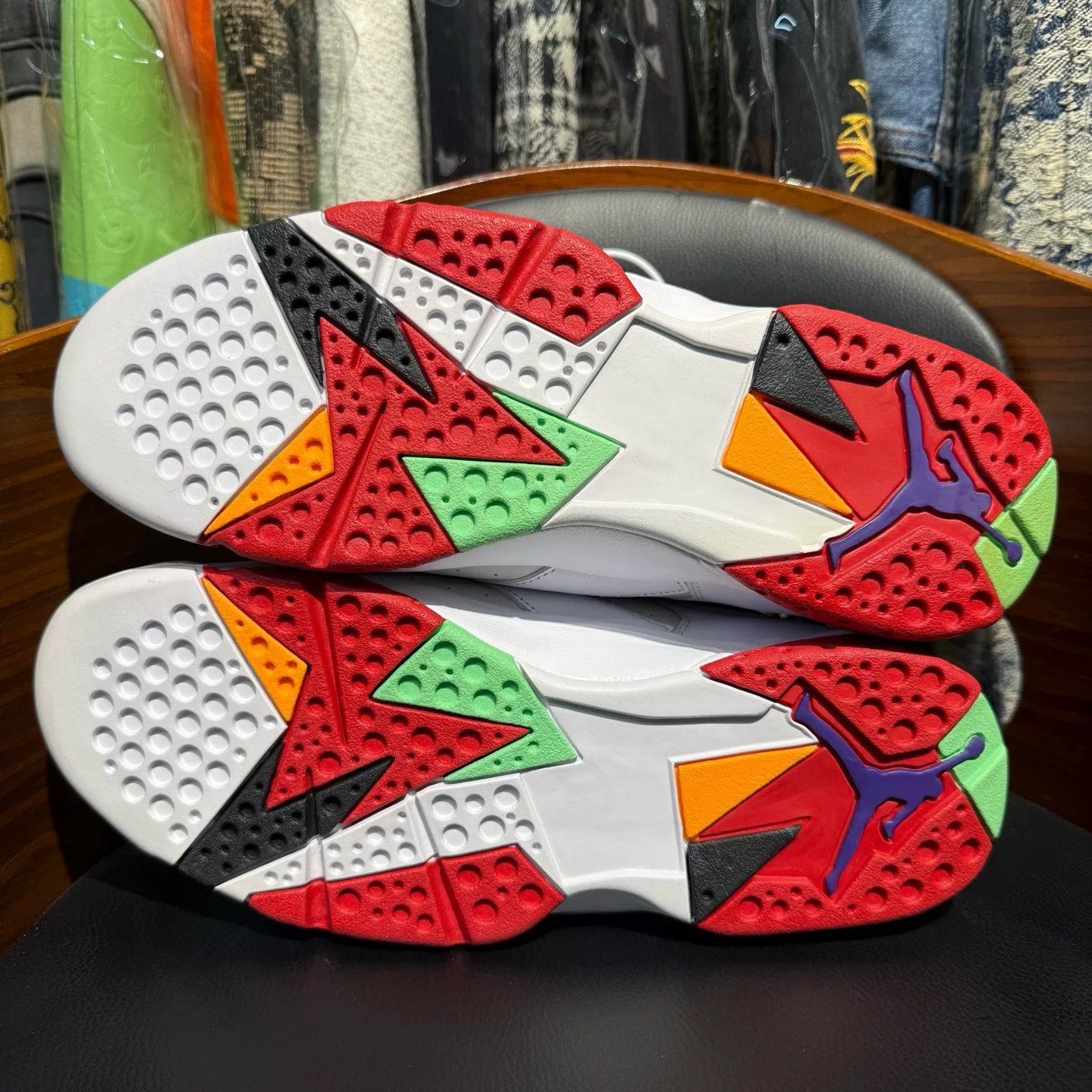 Nike Nike AJ7 Lowtop Sneakers 43 Men Size US 10 / EU 43 - 9 Thumbnail