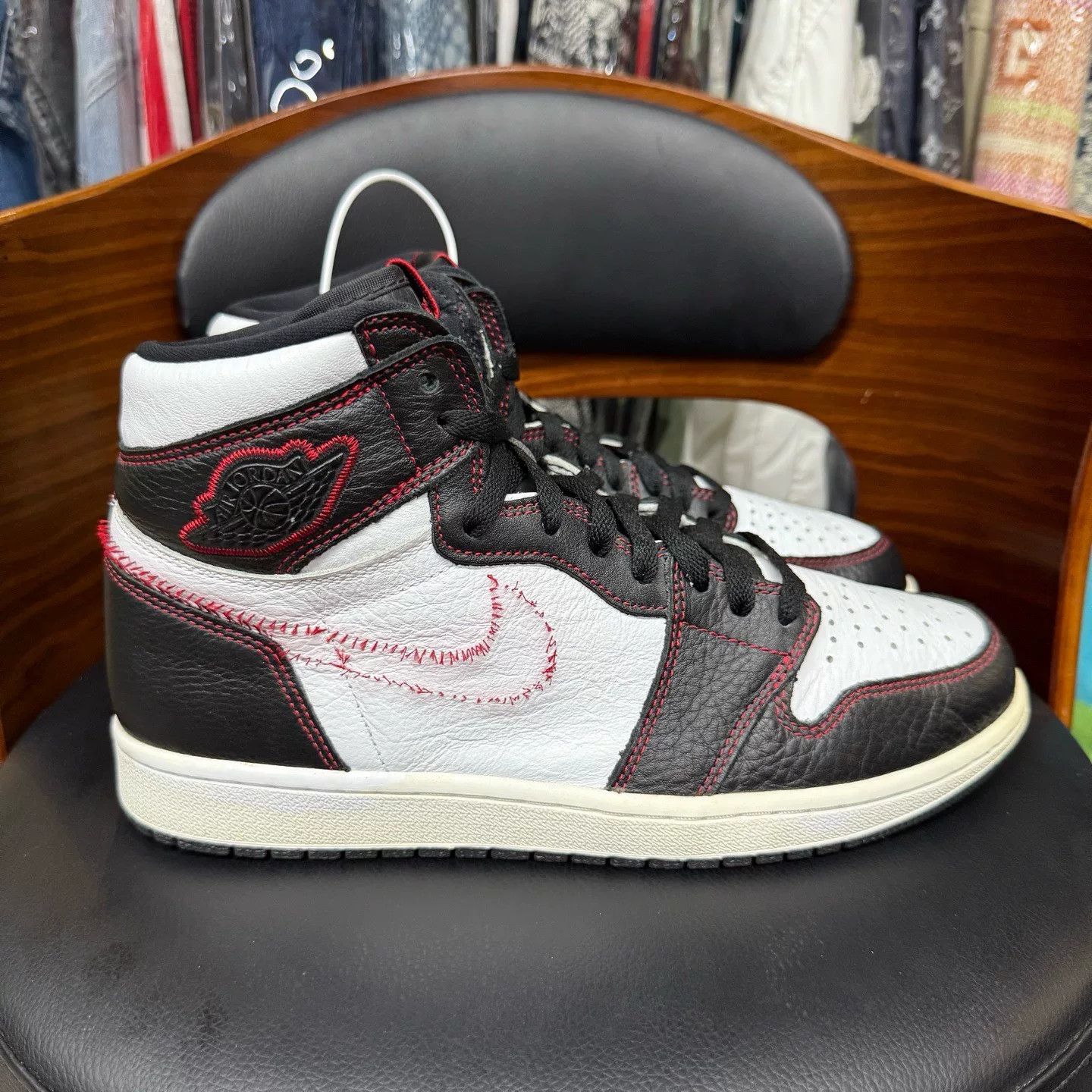 Nike Nike AJ1 Black Lowtop Sneakers 44 Men Size US 10.5 / EU 43-44 - 4 Thumbnail