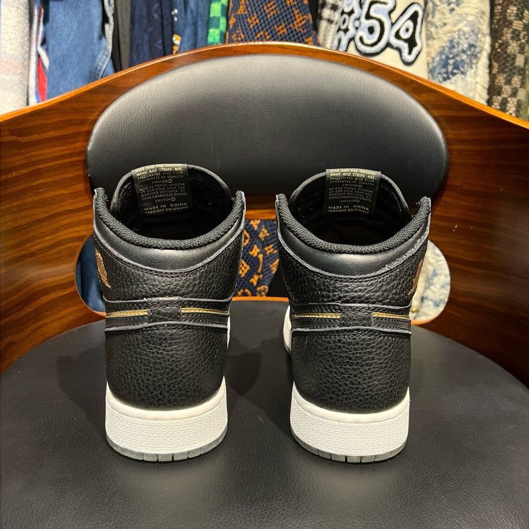 Nike Nike AJ1 Black Lowtop Sneakers 36 Men Size US 5 / EU 37 - 3 Thumbnail