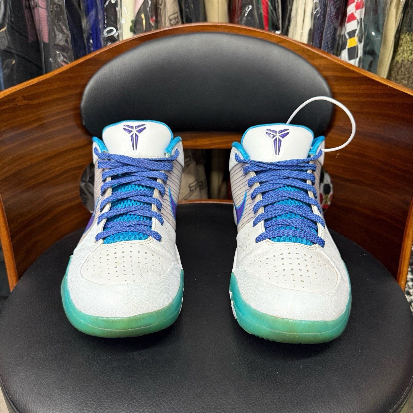 Nike Nike KOBE4 Blue Lowtop Sneakers 42 Men Size US 9 / EU 42 - 2 Thumbnail