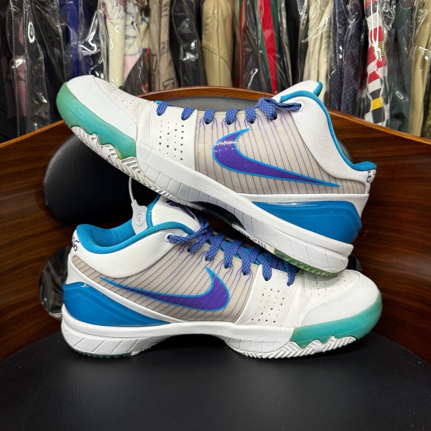 Nike Nike KOBE4 Blue Lowtop Sneakers 42 Men Size US 9 / EU 42 - 7 Thumbnail
