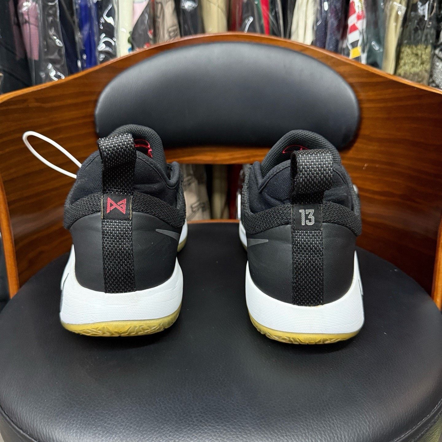 Nike Nike Black Lowtop Sneakers 44.5 Men Size US 11 / EU 44 - 3 Thumbnail