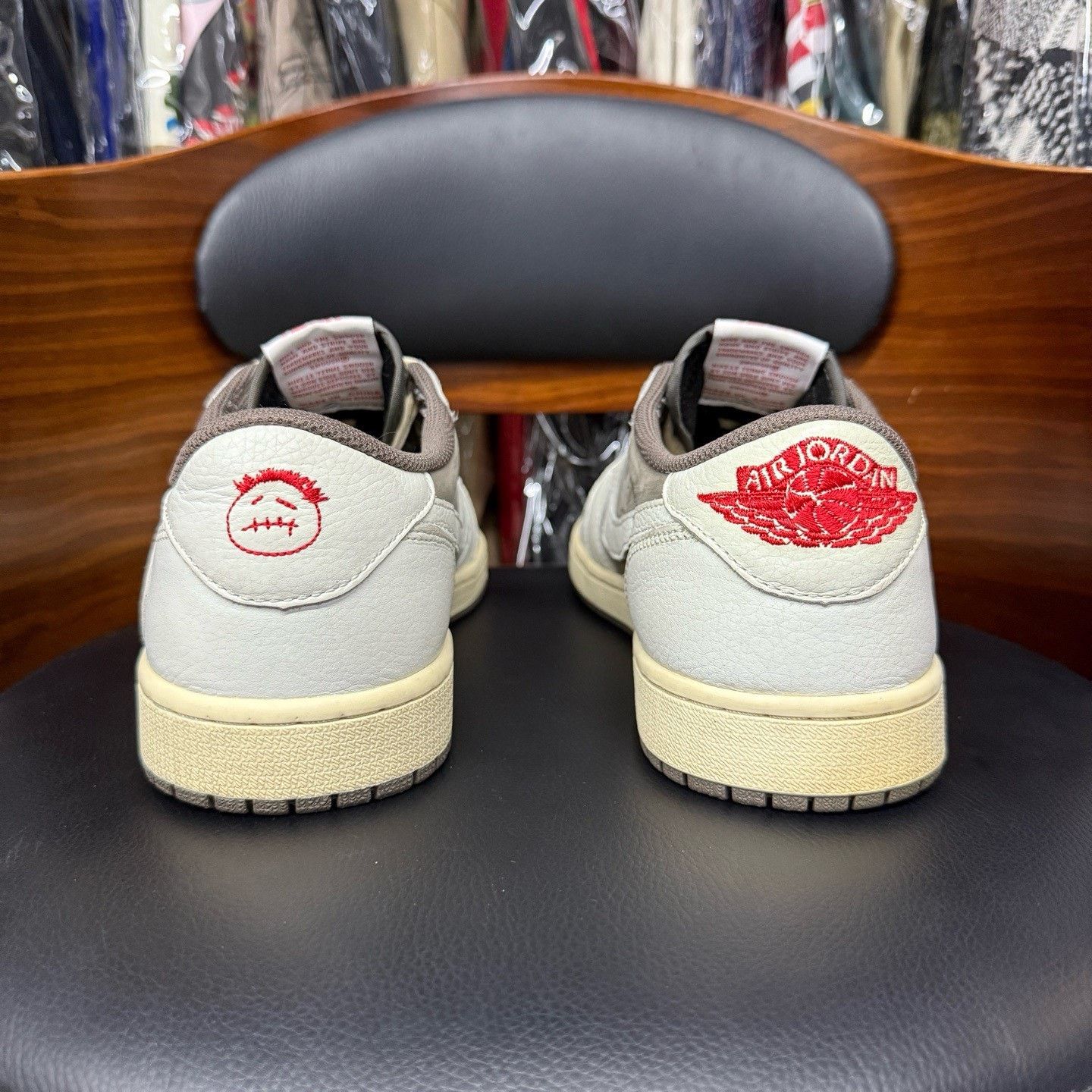 Nike Nike AJ1 Lowtop Sneakers 45 Men Size US 11.5 / EU 44-45 - 3 Thumbnail