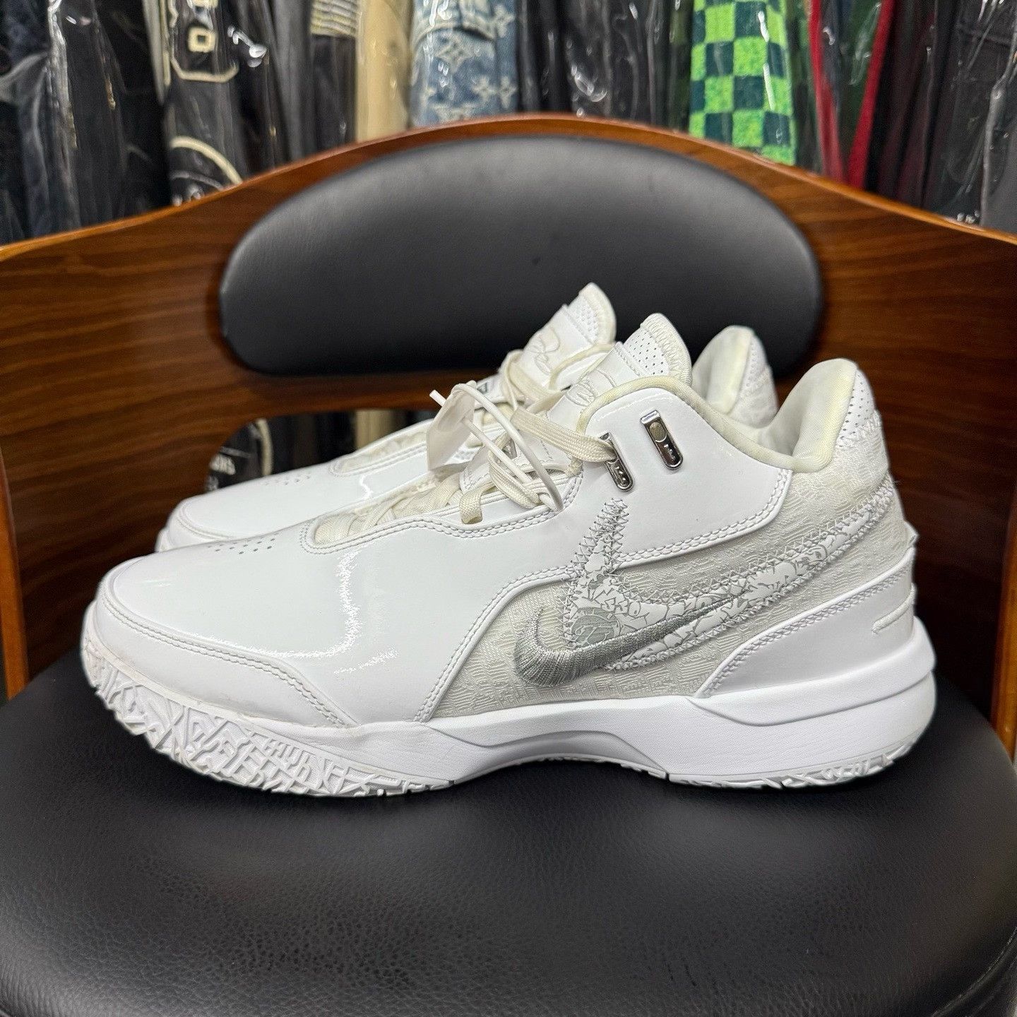 Nike Nike White Lowtop Sneakers 43 Men Size US 10 / EU 43 - 6 Thumbnail