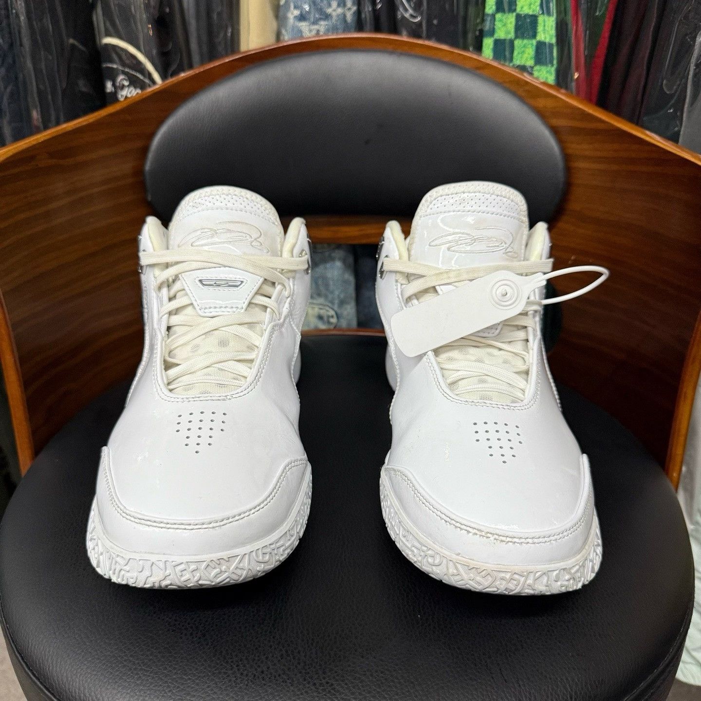 Nike Nike White Lowtop Sneakers 43 Men Size US 10 / EU 43 - 2 Thumbnail