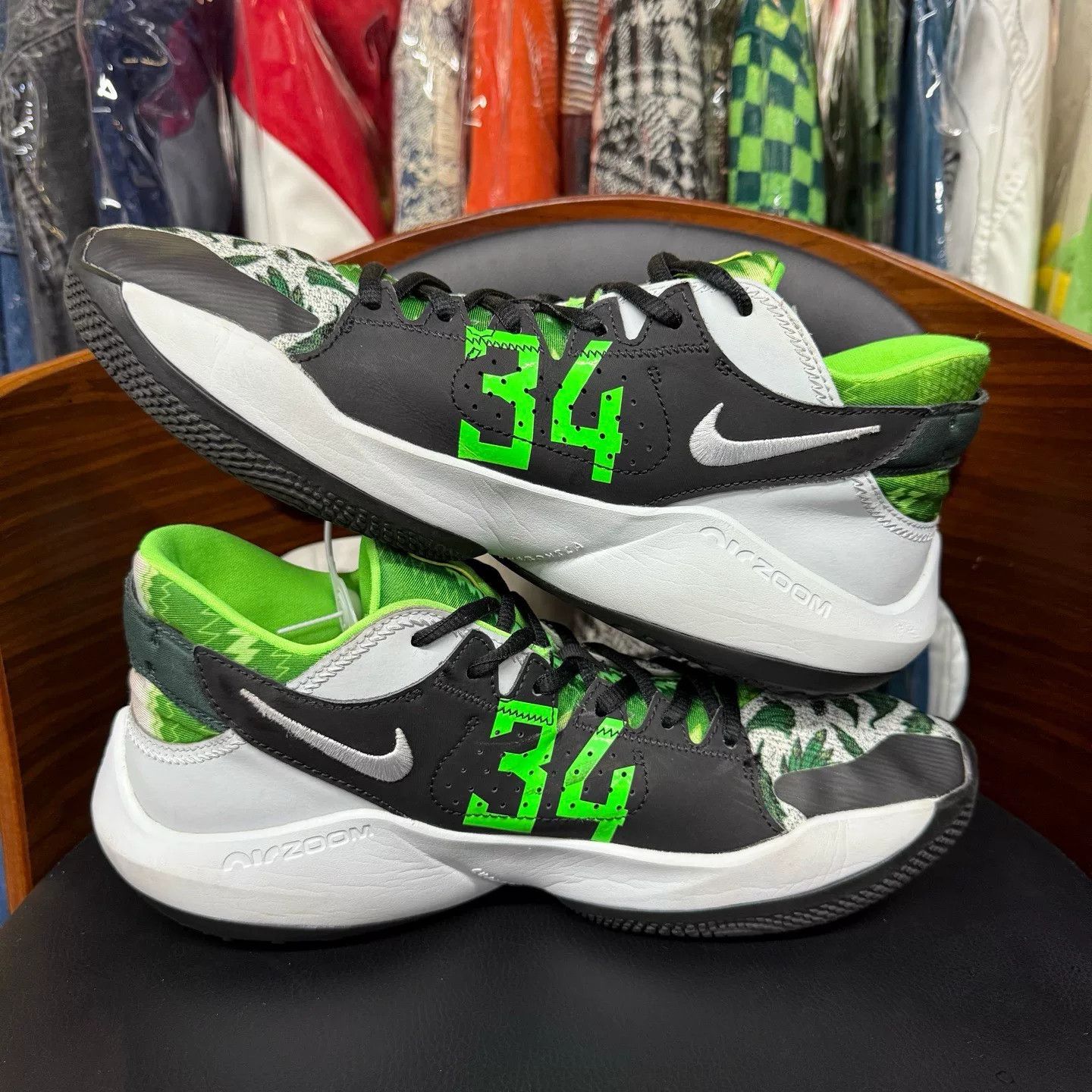 Nike Nike Green Lowtop Sneakers 43 Men Size US 10 / EU 43 - 7 Thumbnail