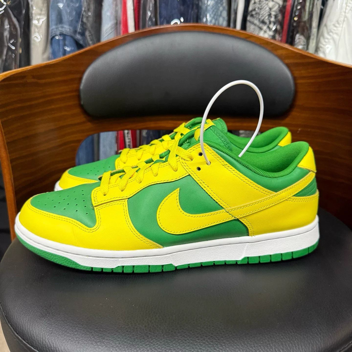 Nike Nike DUNK Yellow Lowtop Sneakers 44.5 Men Size US 11 / EU 44 - 6 Thumbnail