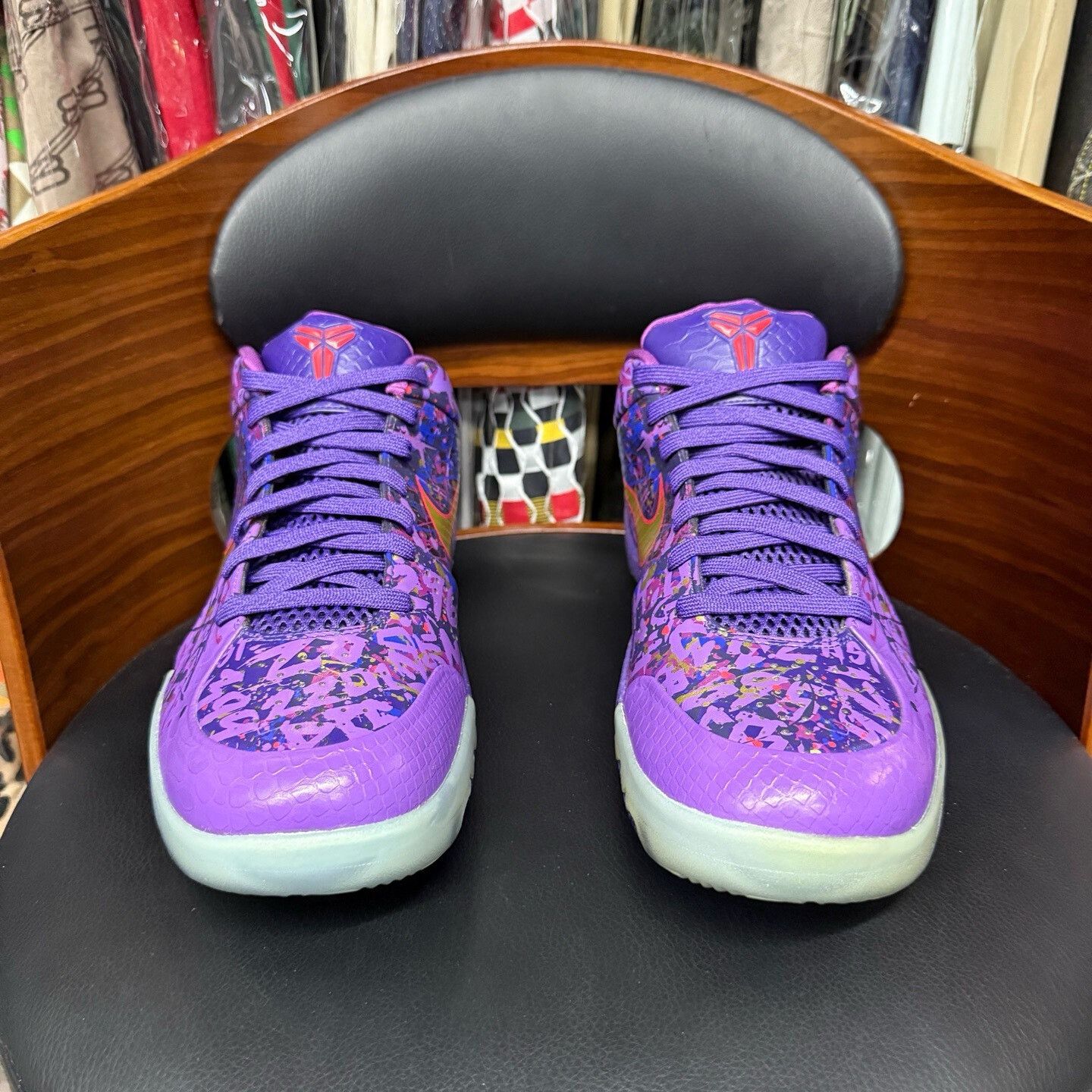 Nike Nike KOBE4 Lowtop Sneakers 43 Men Size US 10 / EU 43 - 2 Thumbnail