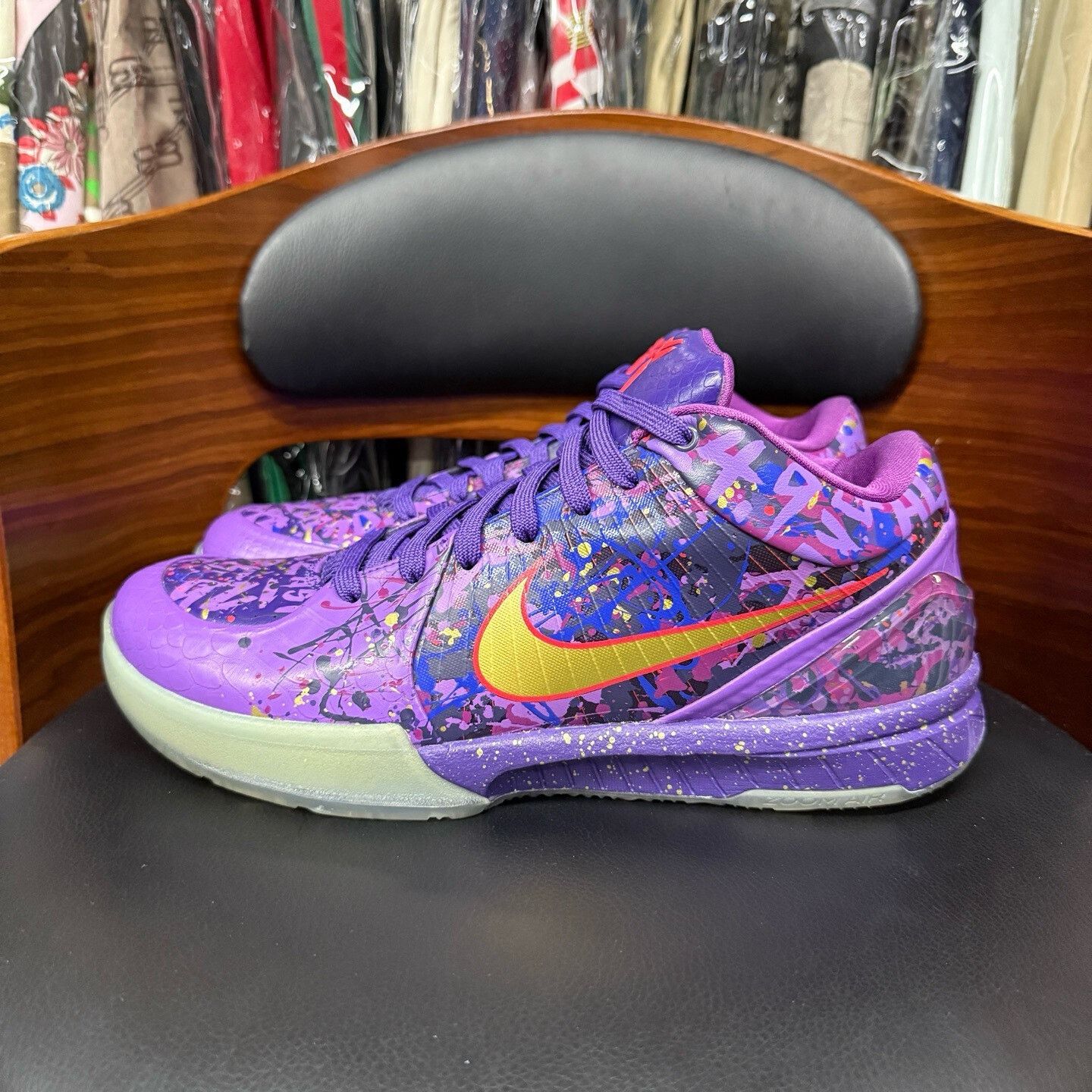 Nike Nike KOBE4 Lowtop Sneakers 43 Men Size US 10 / EU 43 - 6 Thumbnail